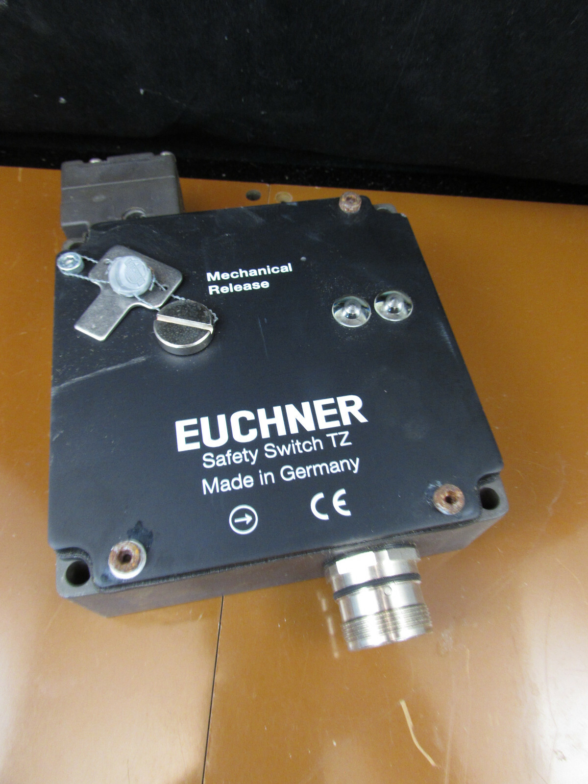 EUCHNER Safety Switch TZ2LE024RC18VAB-C1826