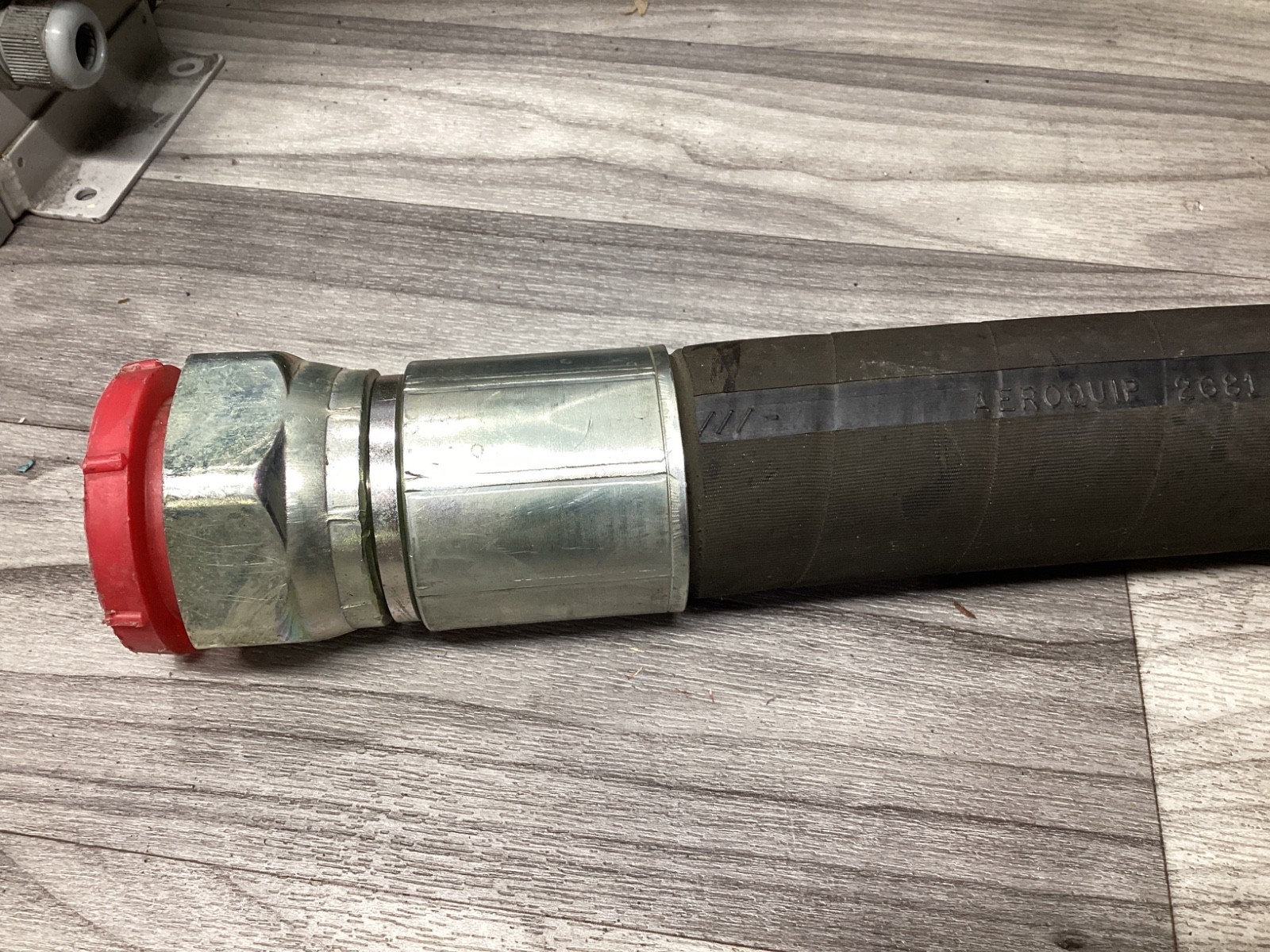 AEROQUIP 2681-24, DN38, 50 BAR/725 PSI, #134C108PR4*SI