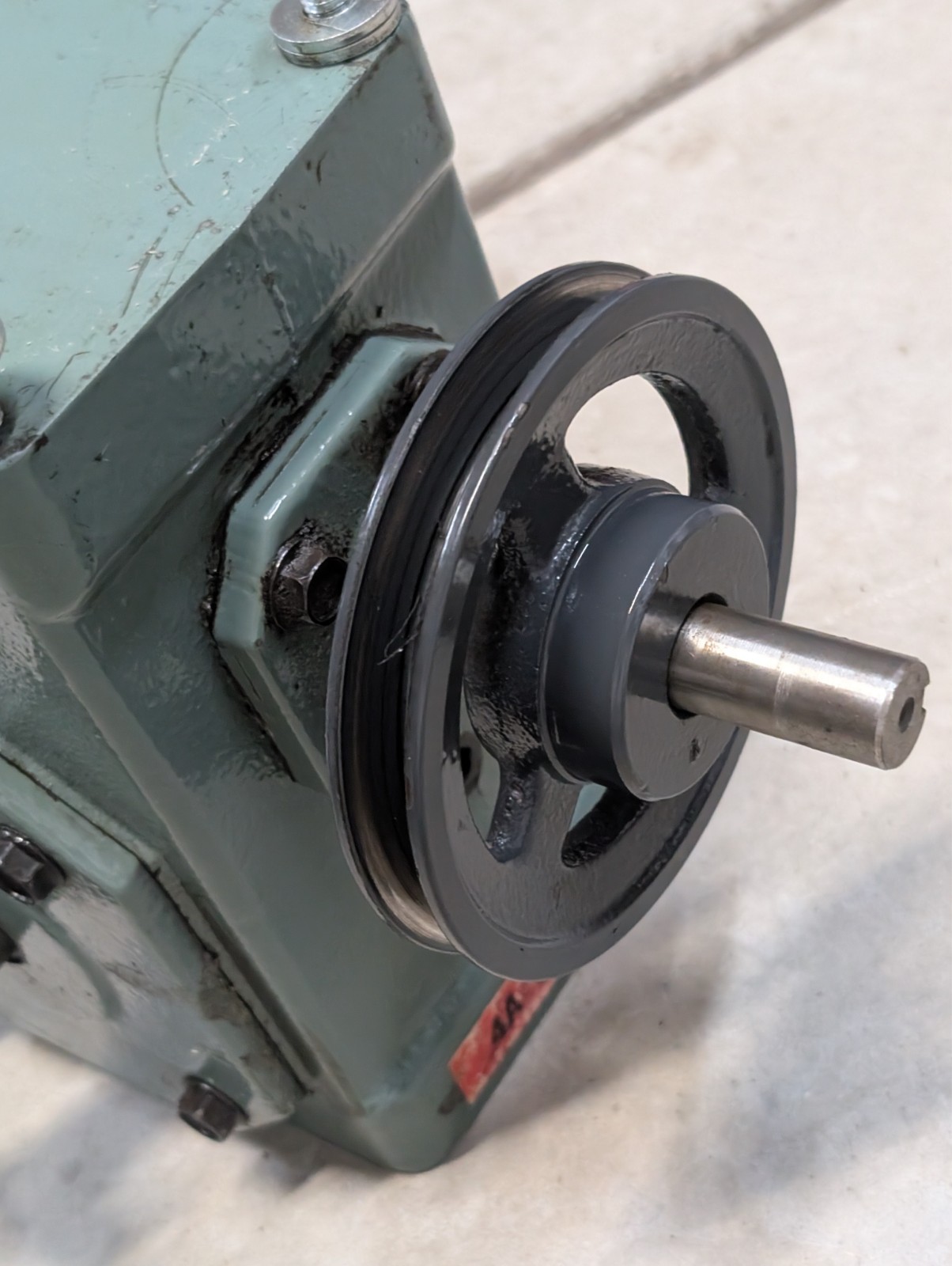 HYTROL 4AC 20-1 RH GEAR REDUCER RIGHT HAND, RATIO 20:1, With Gear & Pulley