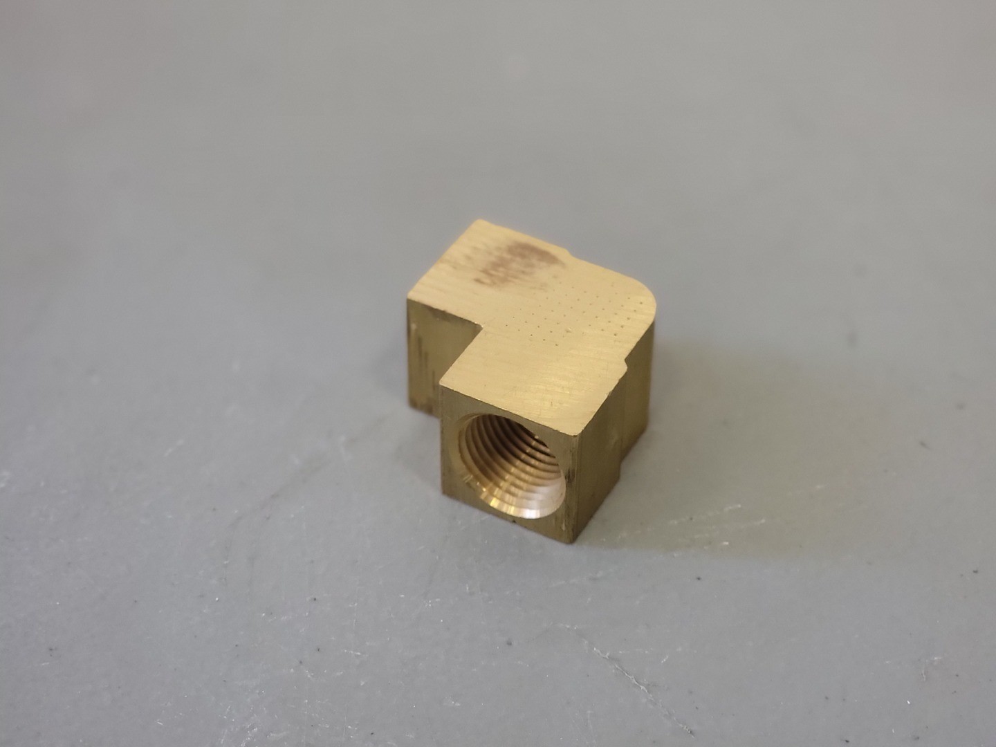 SURPLUS NEW ACE 1/2″ x 1/2″ 90 Deg Female Elbow Brass 46173 (Box of 5) –