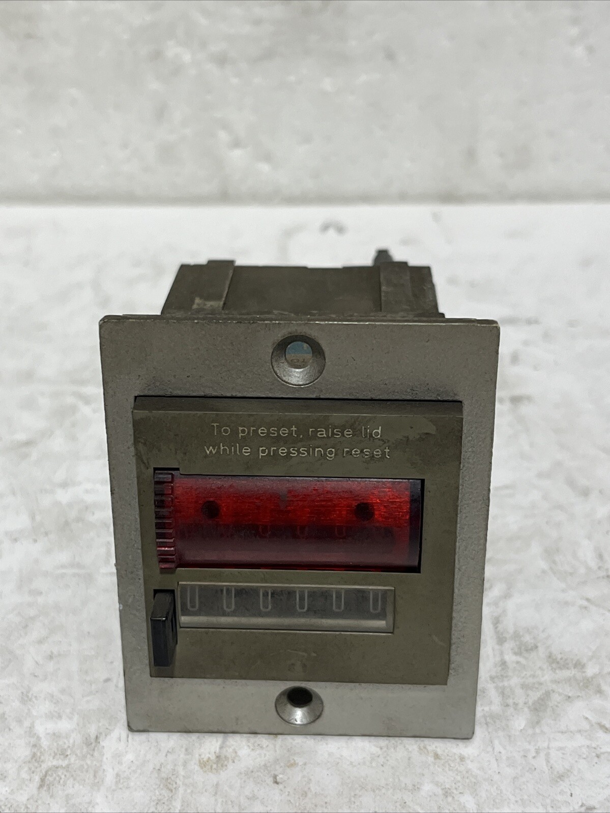 HECON G0422474-4 110DC 3.75