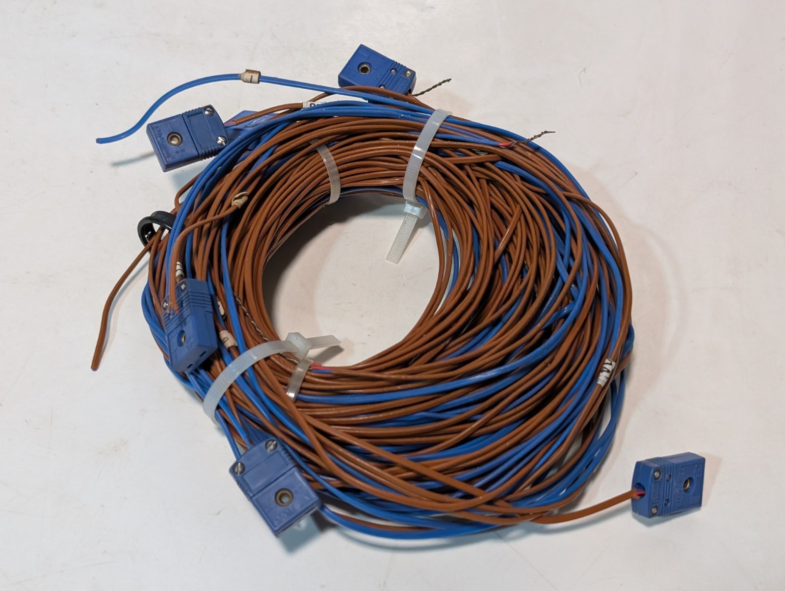 Omega Type T thermocouple connectors w/ extension wire lot, 2 large, 7 mini