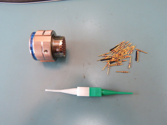AMPHENOL D38999/26FD35PN Qty of 1 per Lot 37 Position Circular Connector Plug