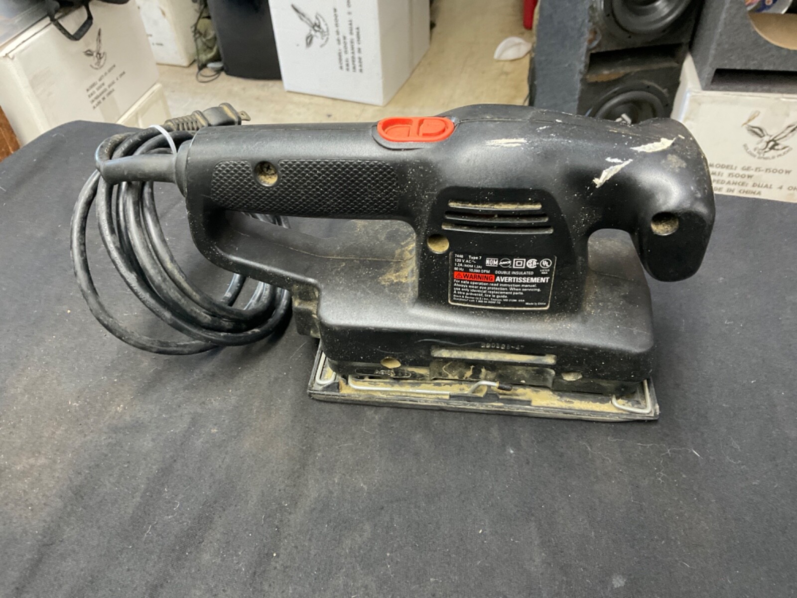 BLACK + DECKER 1/3 Sheet Finishing Sander 7448, 120V 1.2A