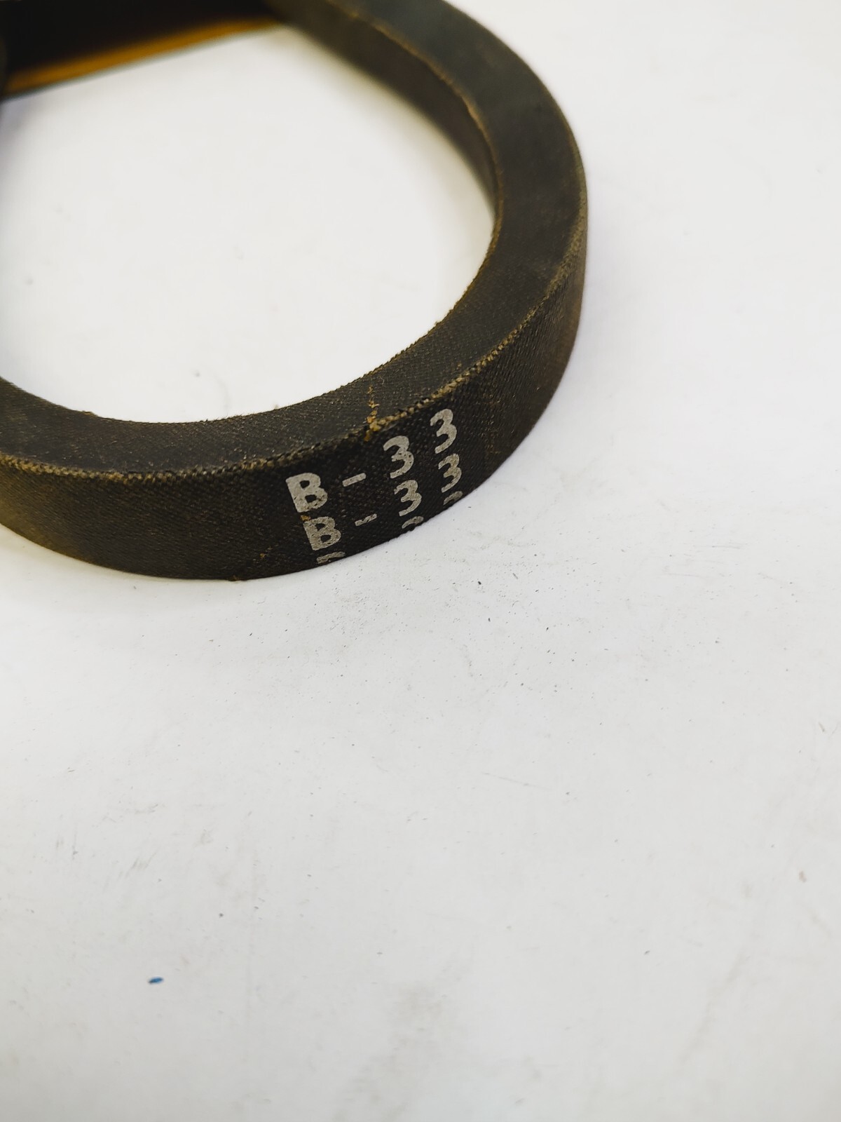 MBL Three Stars B33 Industrial V- Belt 36″ NOS