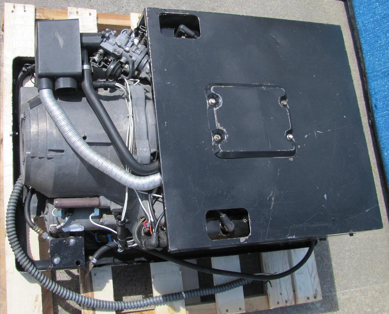 Cummins Onan Marquis 7000 Watt RV Mobilehome Gas Generator 120V Output
