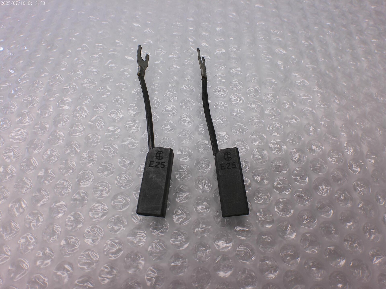 INDUSTRIAL SPARE E25 CARBON BRUSH LOT OF 2 NSNP