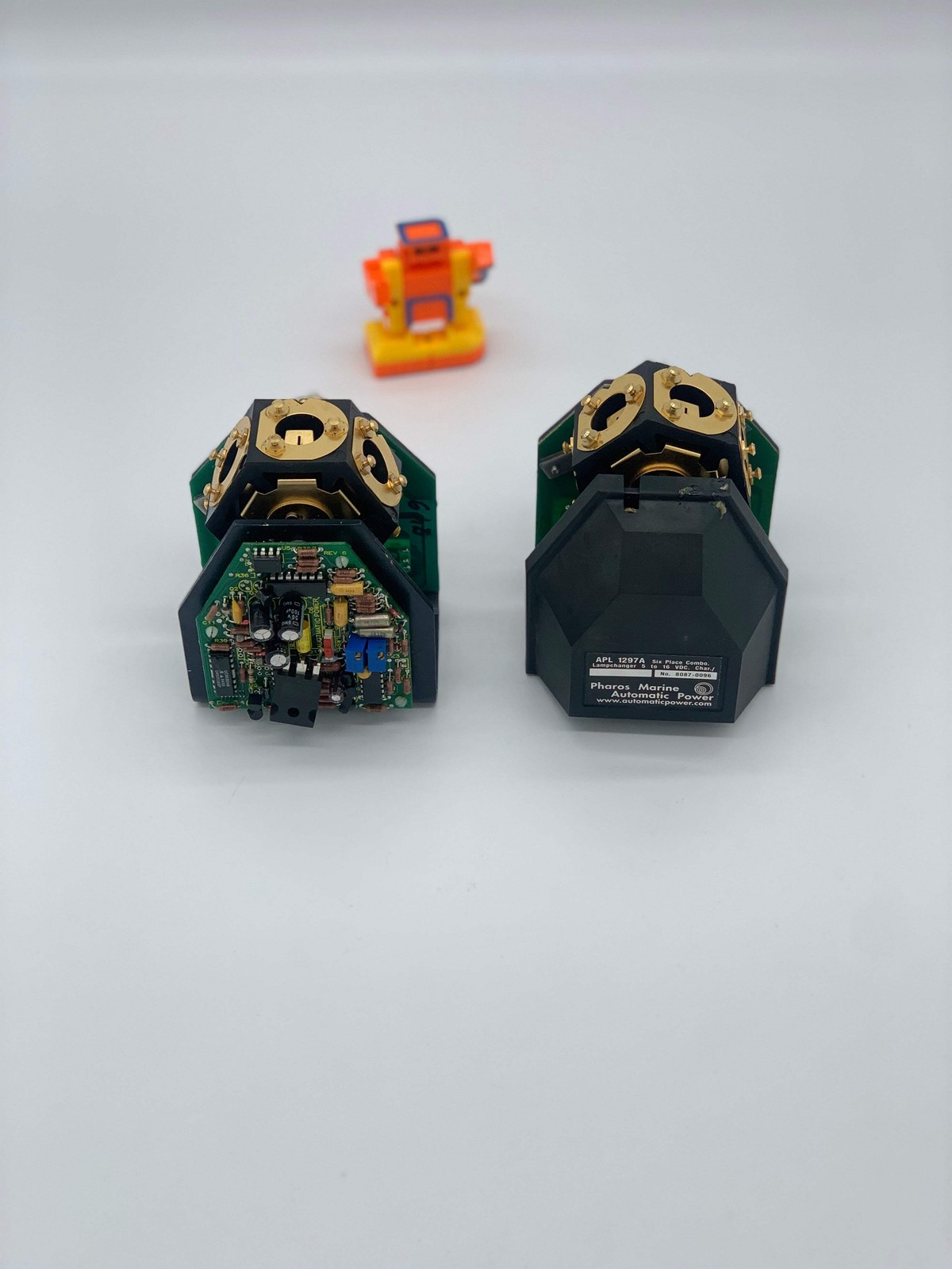 Pharos Marine Automatic Power APL 8087-0096 1297A Six Place Combo Lampchanger *L