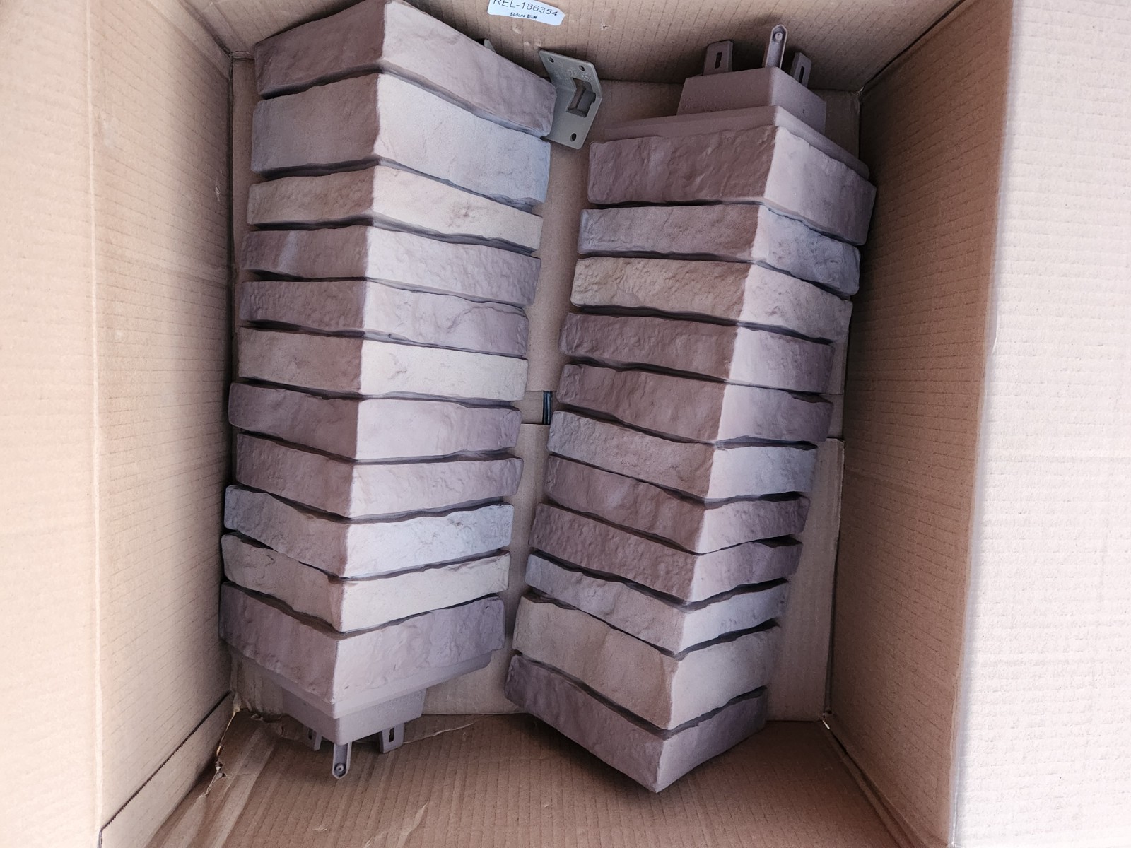 (2 Pk) TandoStone Stacked Stone Corner – 6.5″W x 6.38″D x 18.25″H – Sedona Bluff