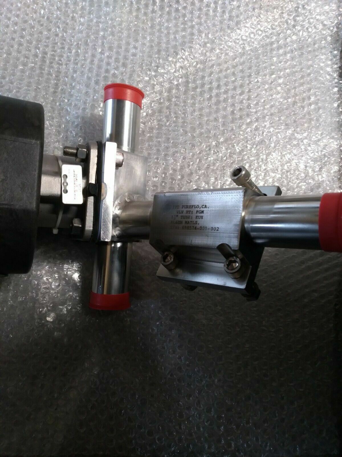 ITT PureFlo 1.5 Inch Dual T Diaphragm Valve SS CWP150 A217 5PCC W4 Industrial