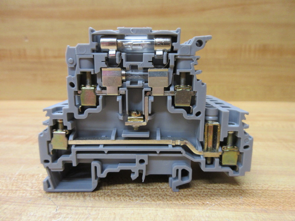 Entrelec ABB 1SNA115271R2200 Terminal Block Assembly