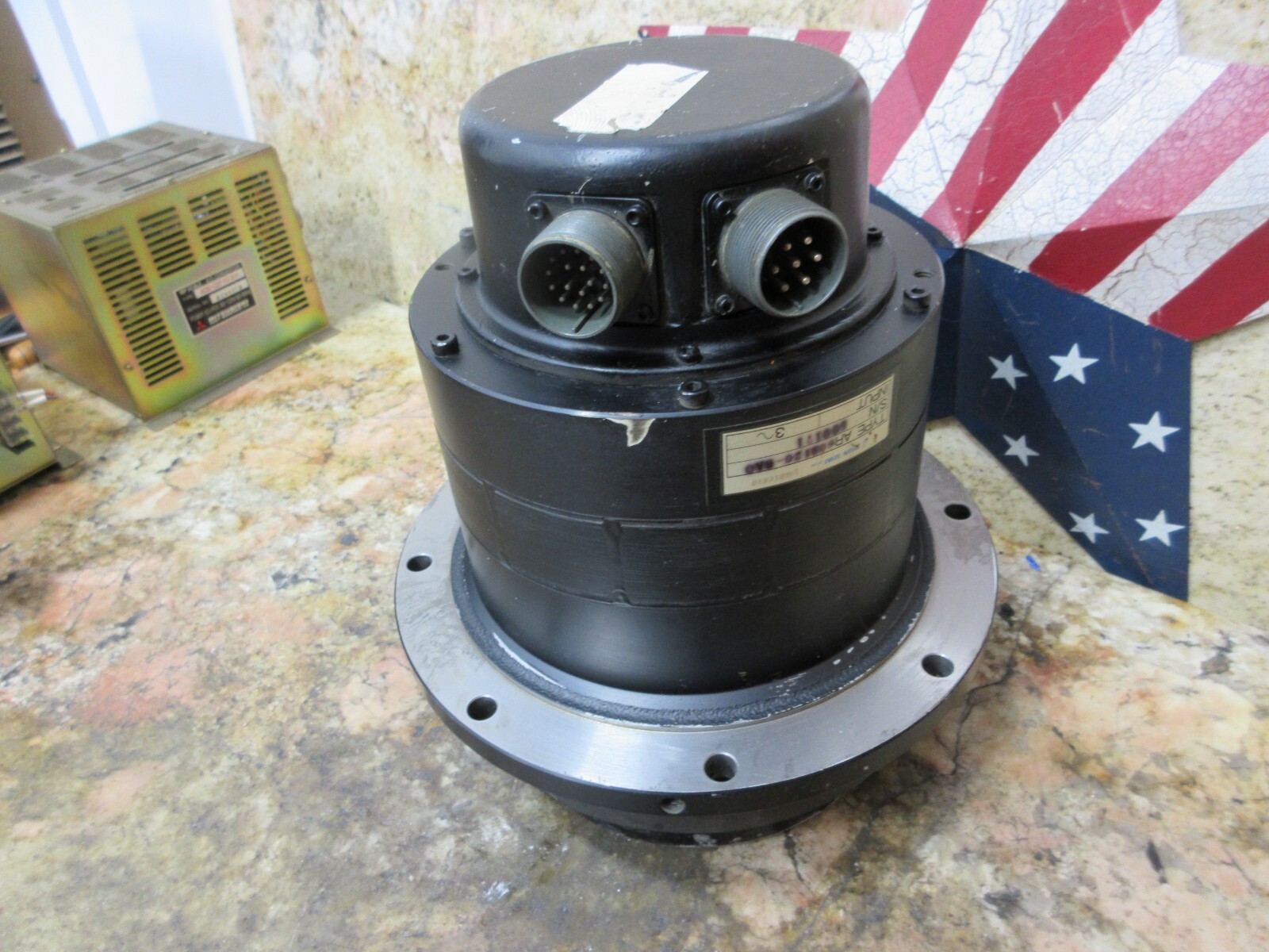 *SPECIAL PRICE* TEIJIN SEIKI VIGOSERVO MOTOR AR60B120-BA0 MITSUBISHI H-500 CNC