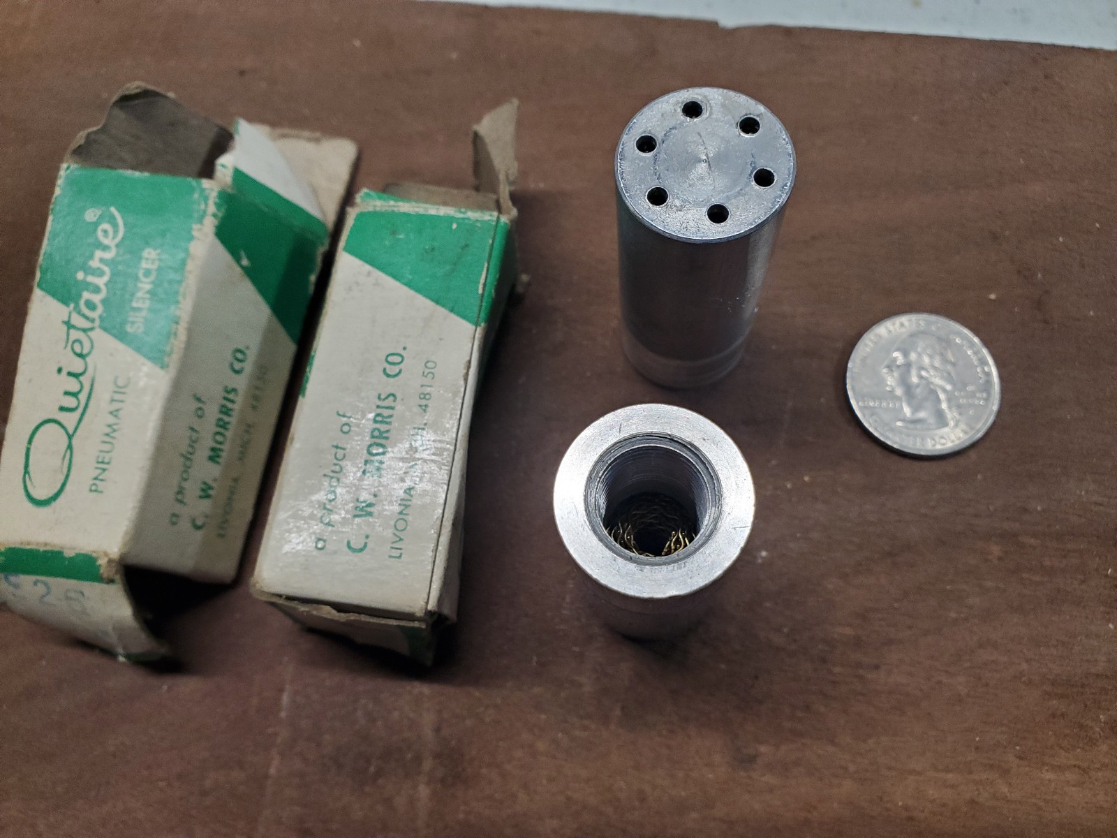(2) C.W. Morris Co. Quietaire 1/4NPT Pneumatic Silencer Muffler E26 New Open Box