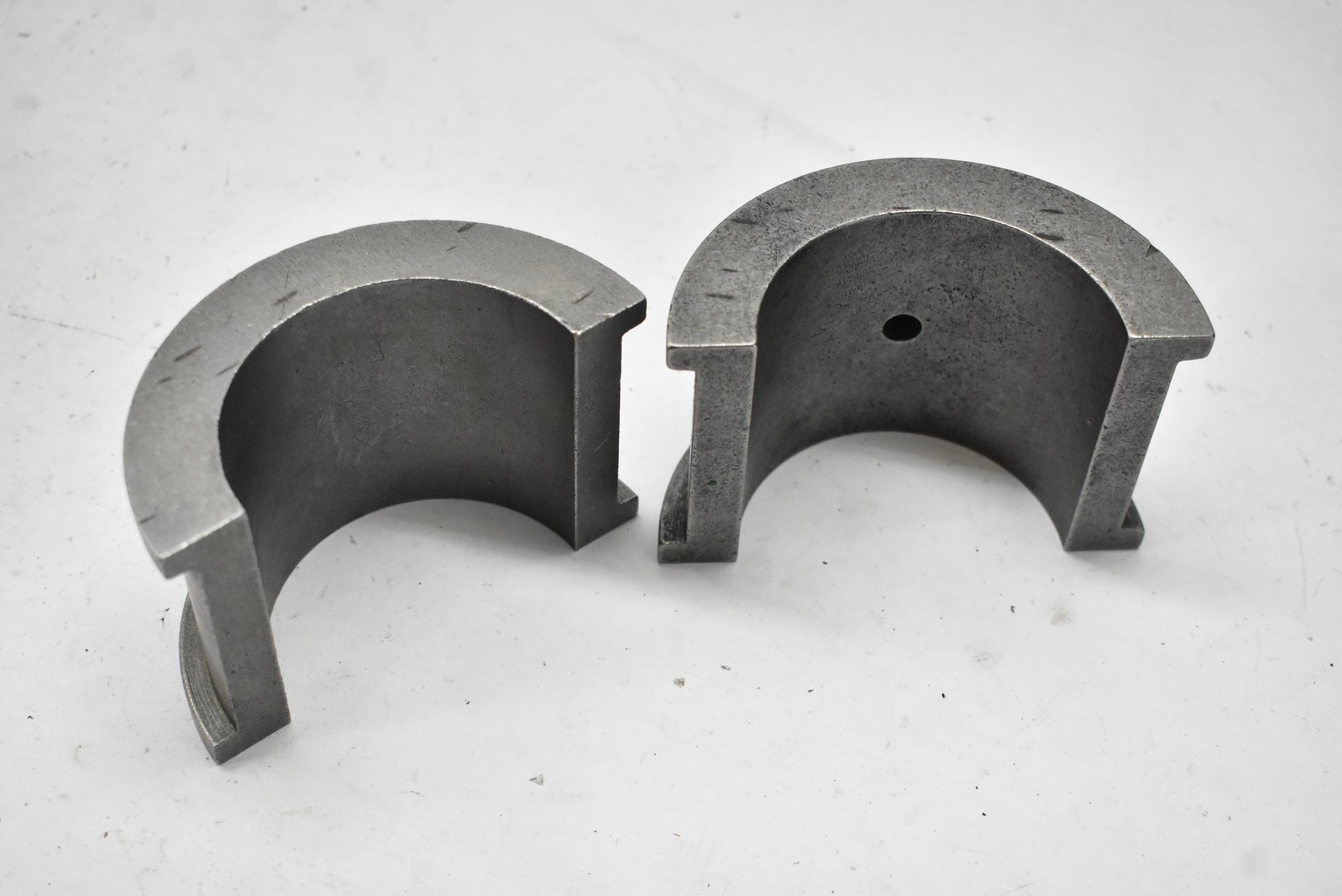 Martin CHB2206MHI-0 Split Bushing Cast Metal 2 Halves 1pc Replacement Part