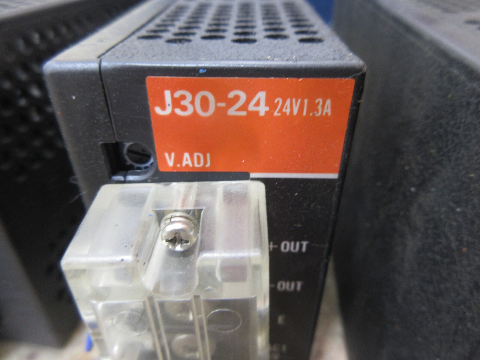ELCO POWER SUPPLY J30-24 24V1.3A LOT OF 3 PIECES