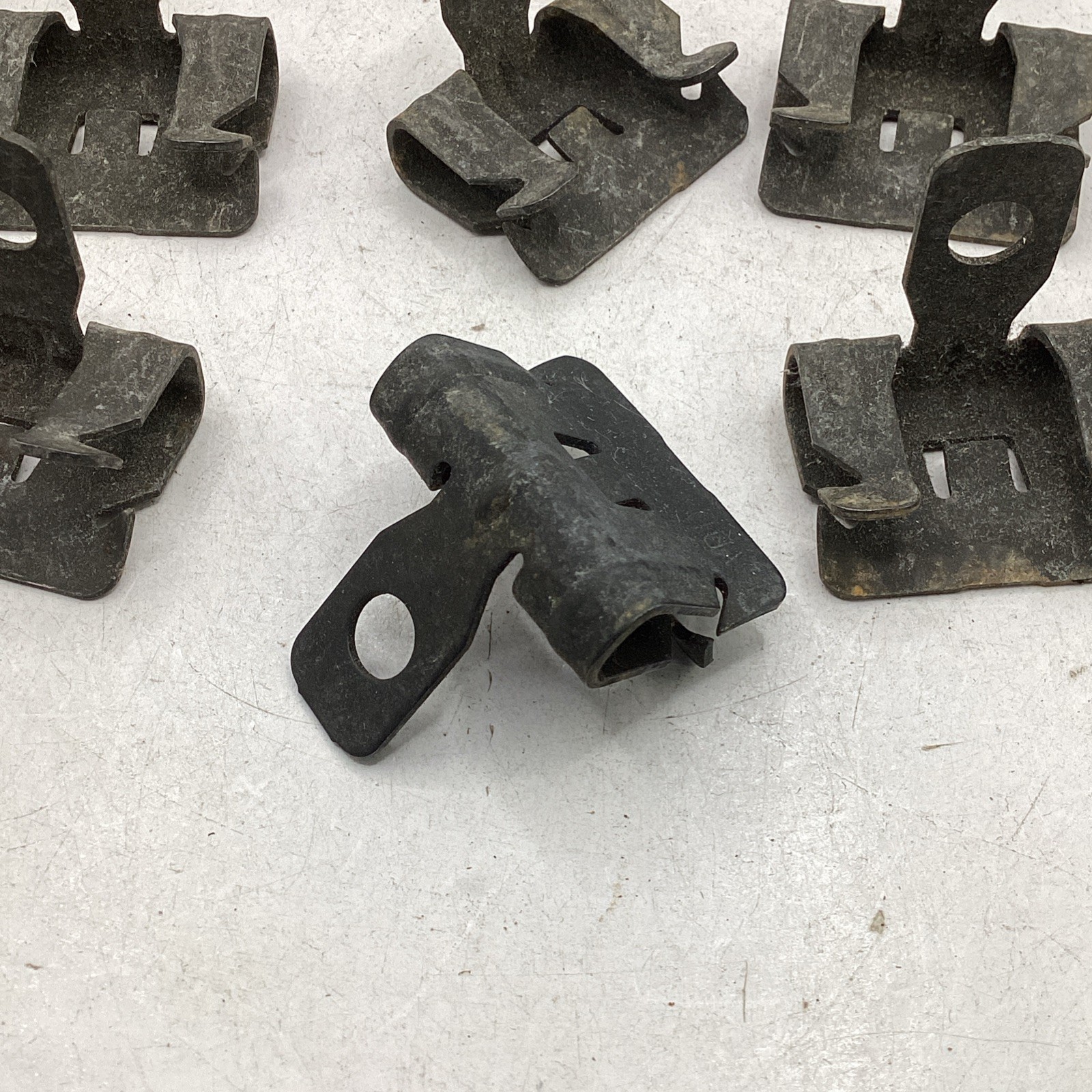 CADDY BEAM FLANGE CLIPS 4H24 (LOT OF 20)