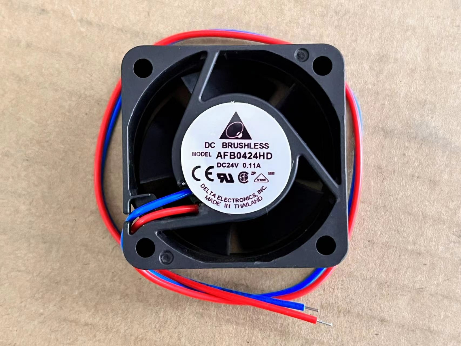 1pcs Delta EFB0424HD 4CM 4020 24V 0.10A 40mm double ball inverter fan