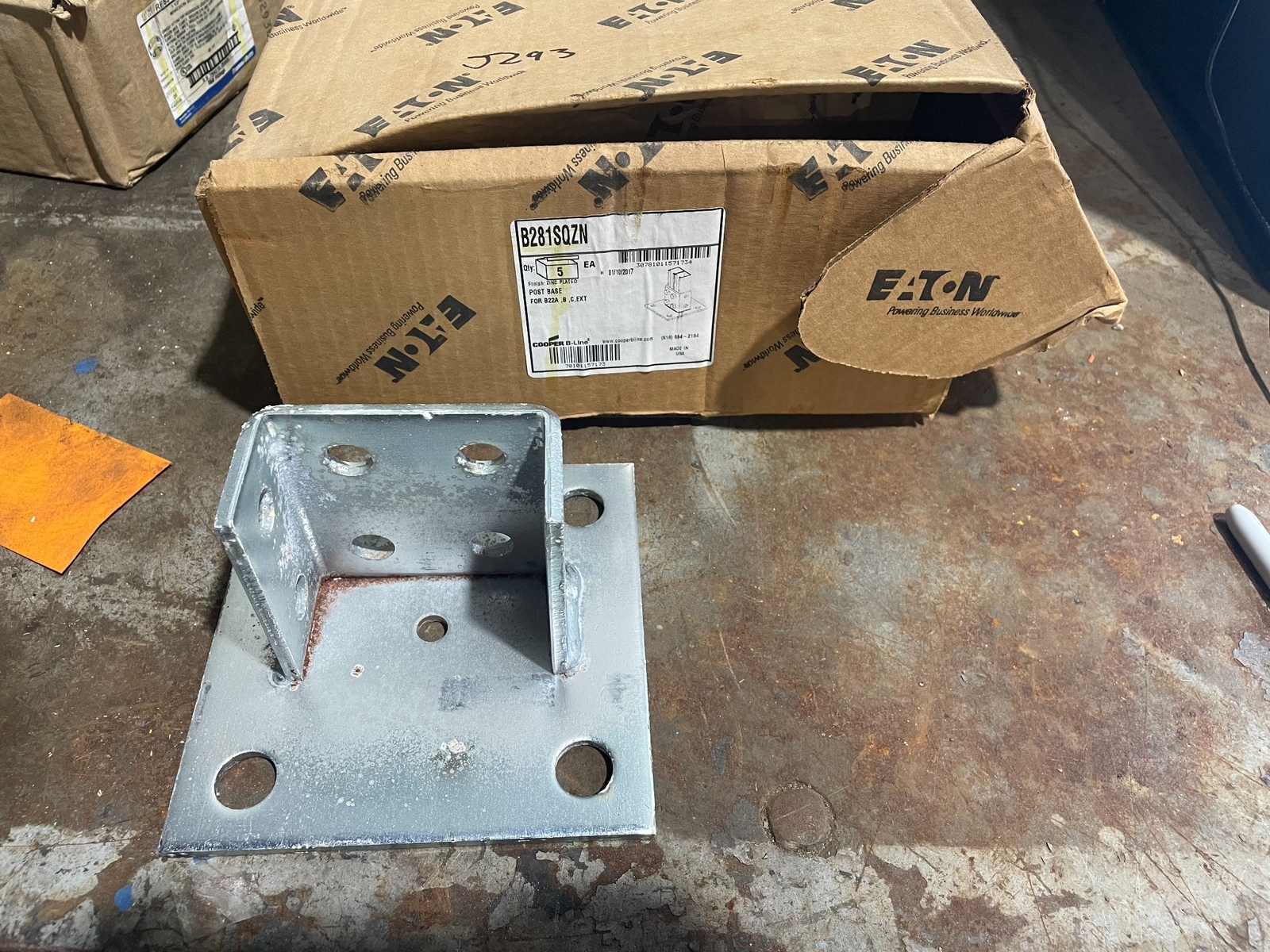 Cooper B-Line B281SQZN *LOT OF 5*