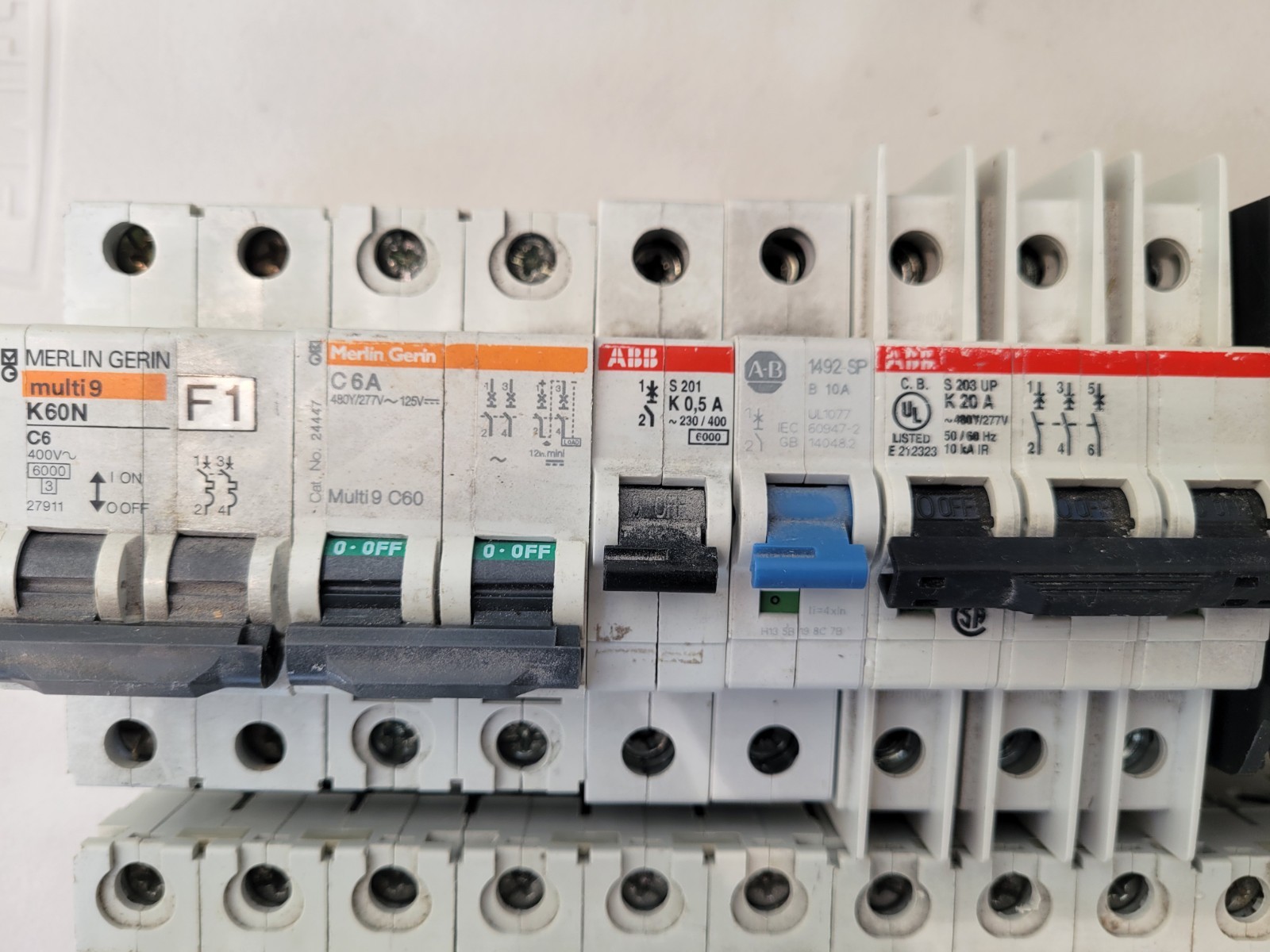 Schneider 24146 17461 Square D Merlin Gerin K60N ABB Circuit Breaker Lot various