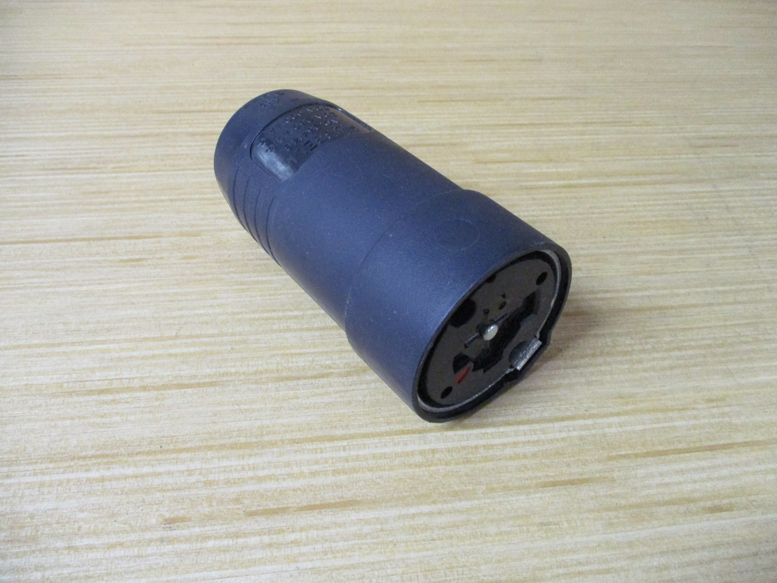 Hubbell HBL25414B Hubbellock Connector Body 25414B W/O Backpiece