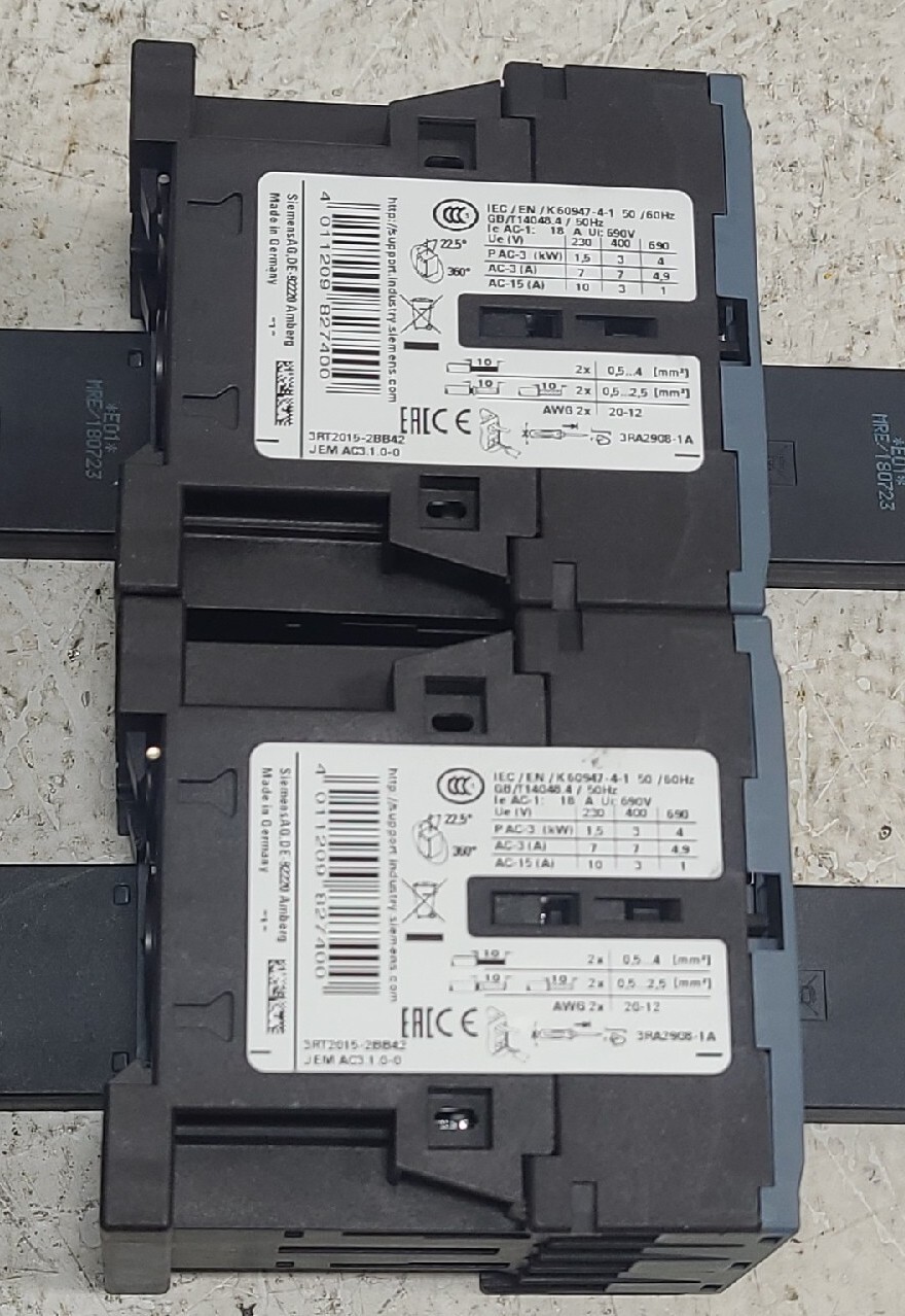 Siemens Sirius 3RT2015-2BB42 w/ 3RT2916-1JJ00 Connector Lot 6 units.