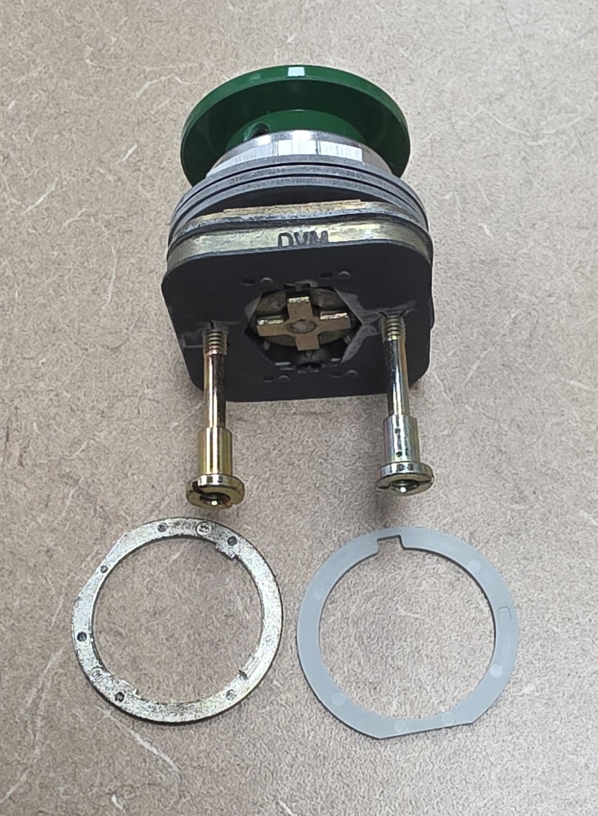 Allen-Bradley 800T-D1D1 Push Button Type 4,13 Mushroom Heaad Green