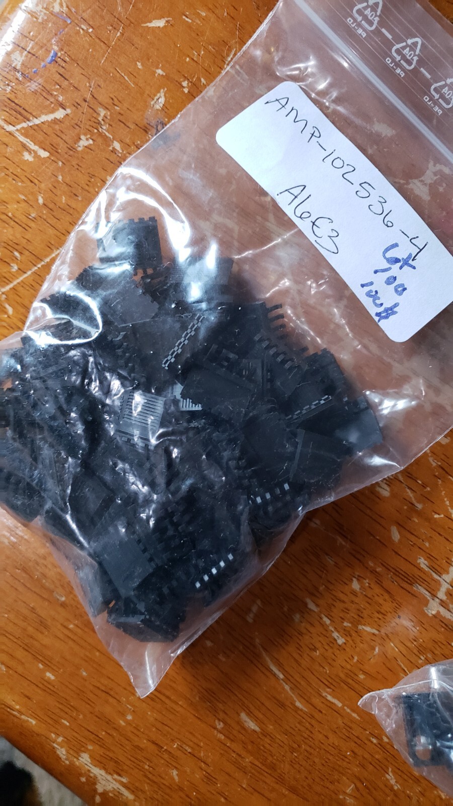 NEW LOT of 100 AMP Connector Cap Cover For AMPMODU MT Ser 12-POS .100 # 102536-4