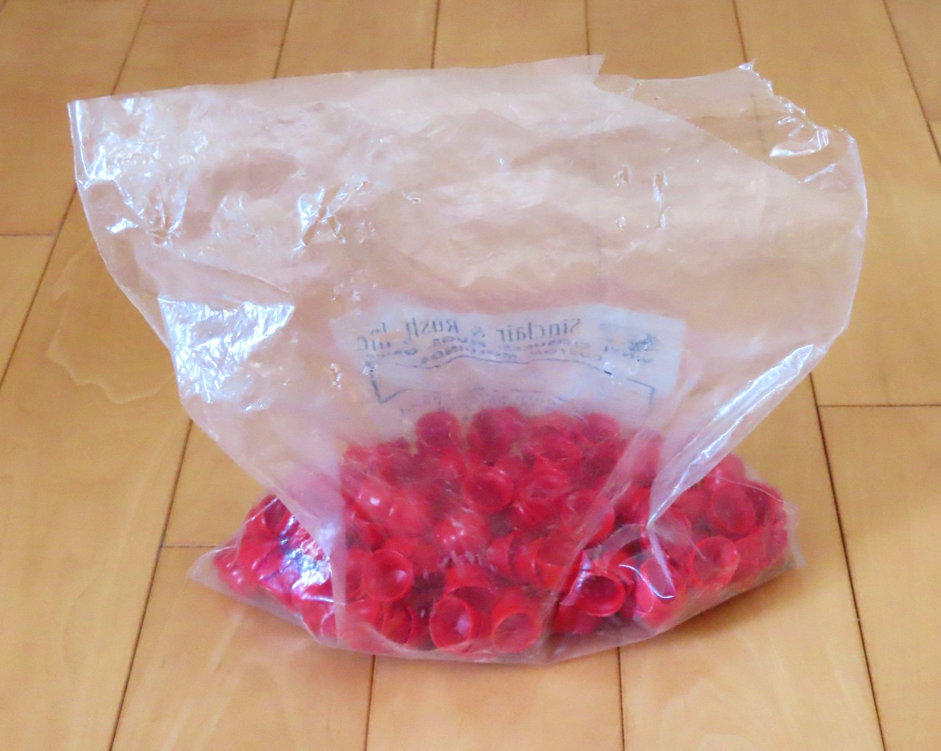 Pack of 148 SINCLAIR & RUSH, INC. Round/Bell-Shaped Vinyl Caps (Red)