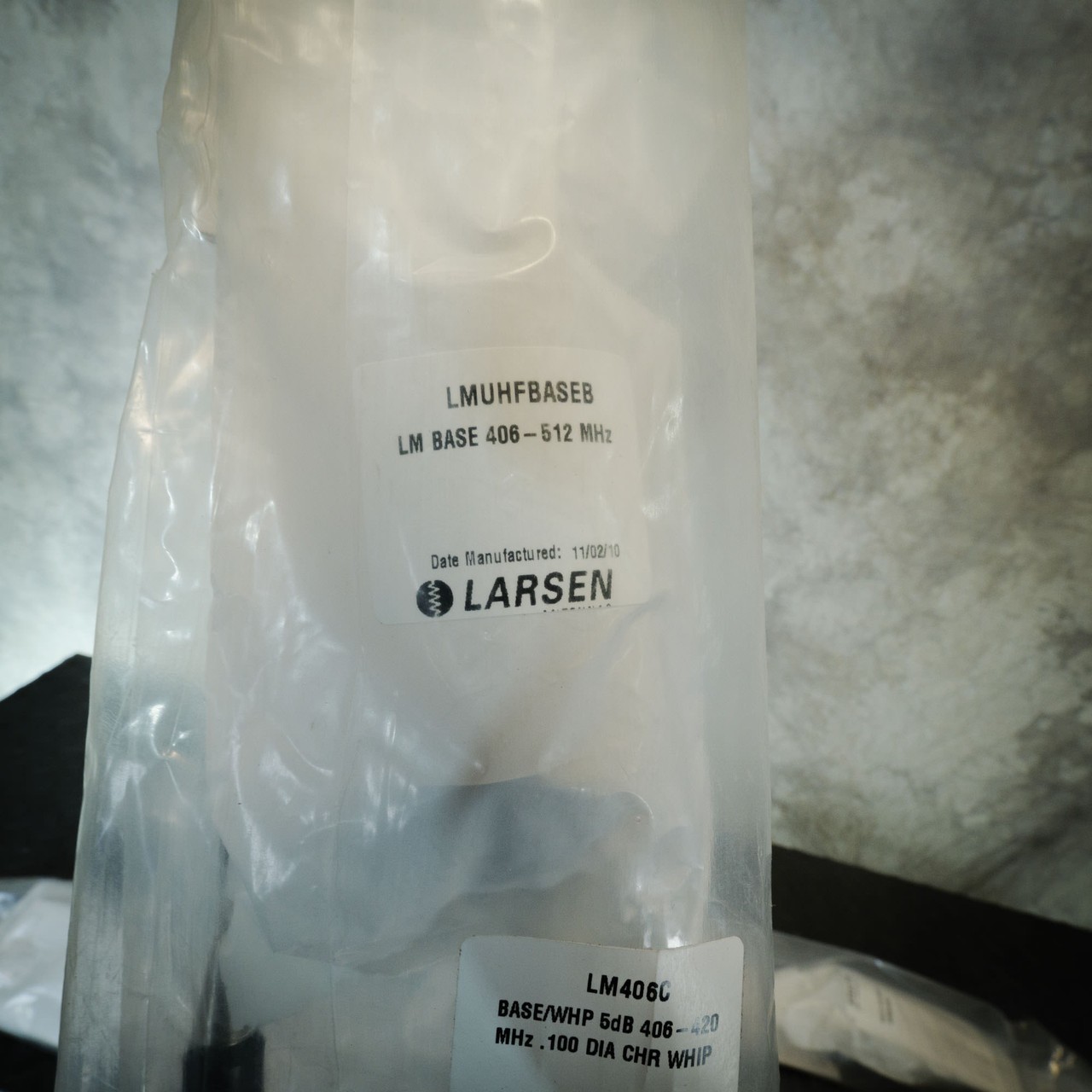 4-Pack of Larsen LM406C UHF Whip Antenna 406-420 MHz NOS