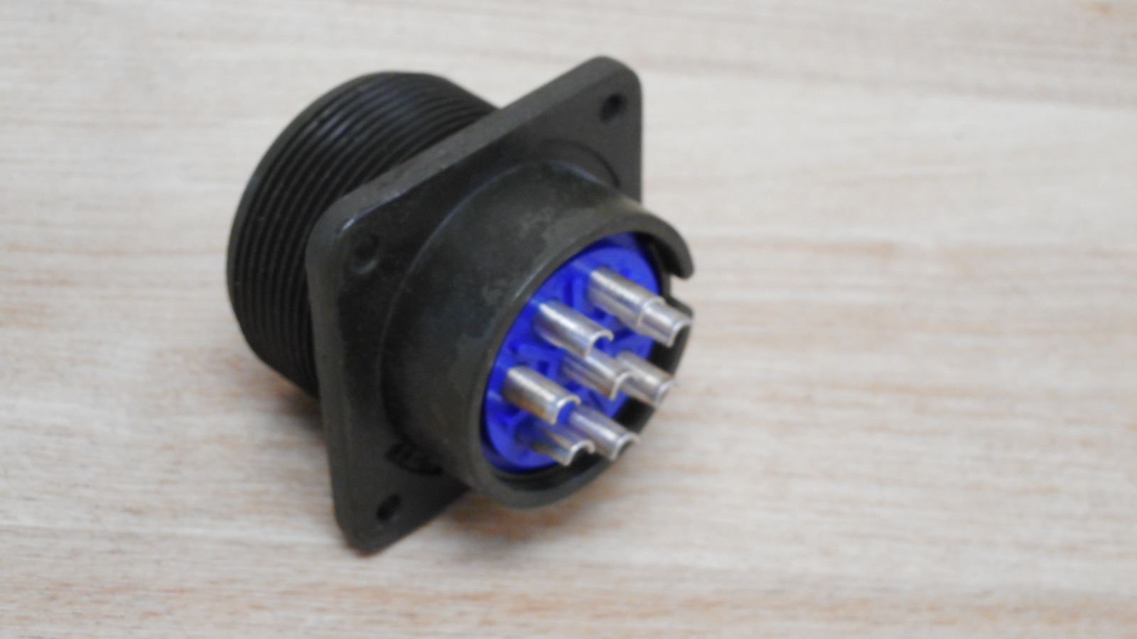DDK MS3102A22-23S Canon Connector MS3102A2223S