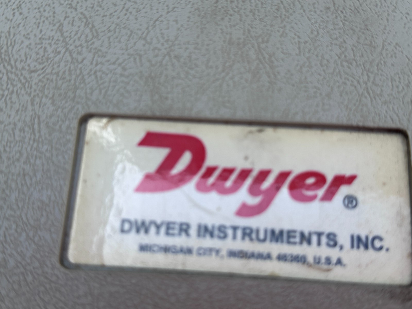 DWYER MAGNEHELIC Differential Pressure Gage 2000-00 C w/Case & Probes