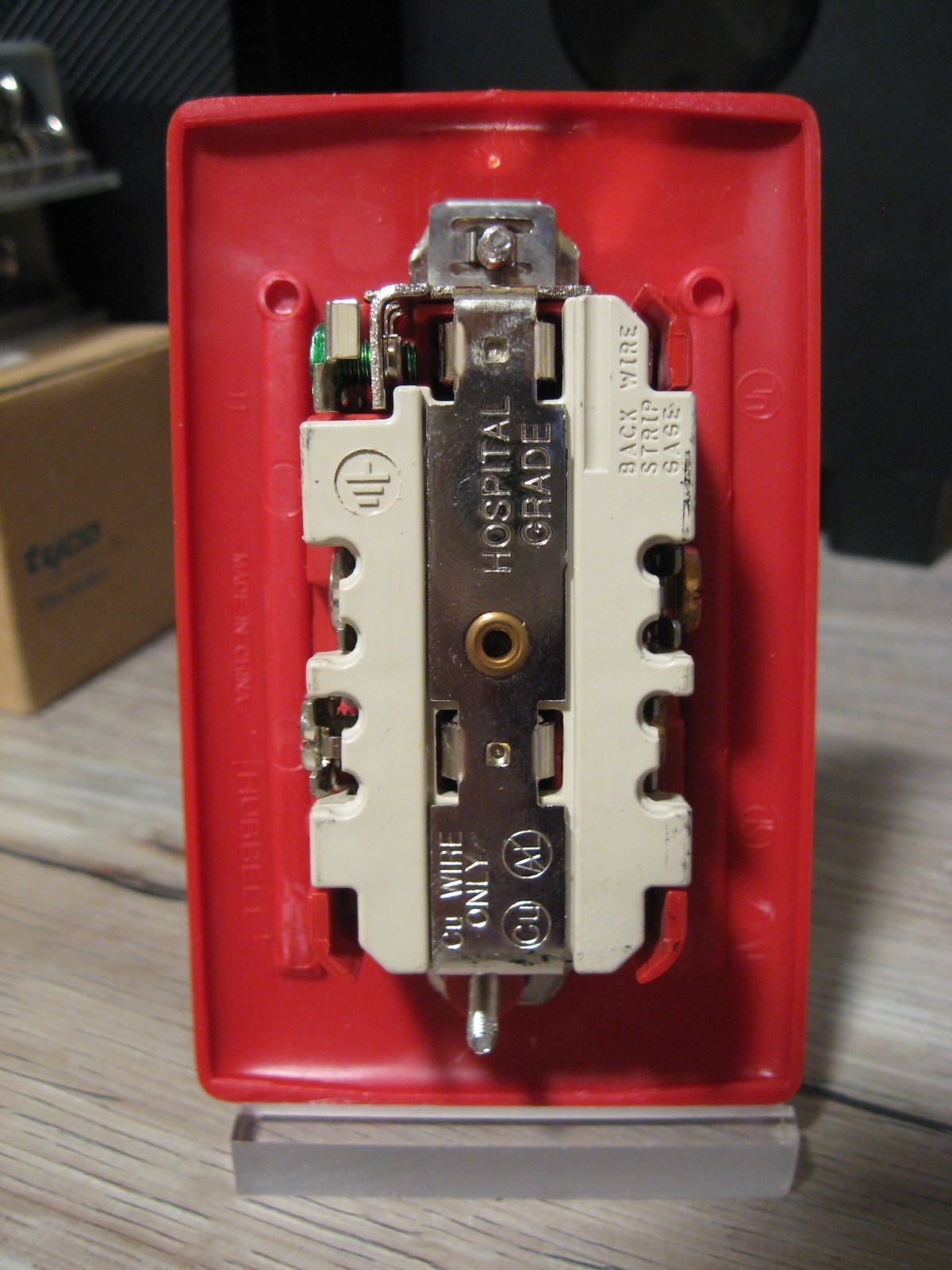 NEW Hubbell Hospital Grade Red Duplex Receptacle With Cover – 20A 125V