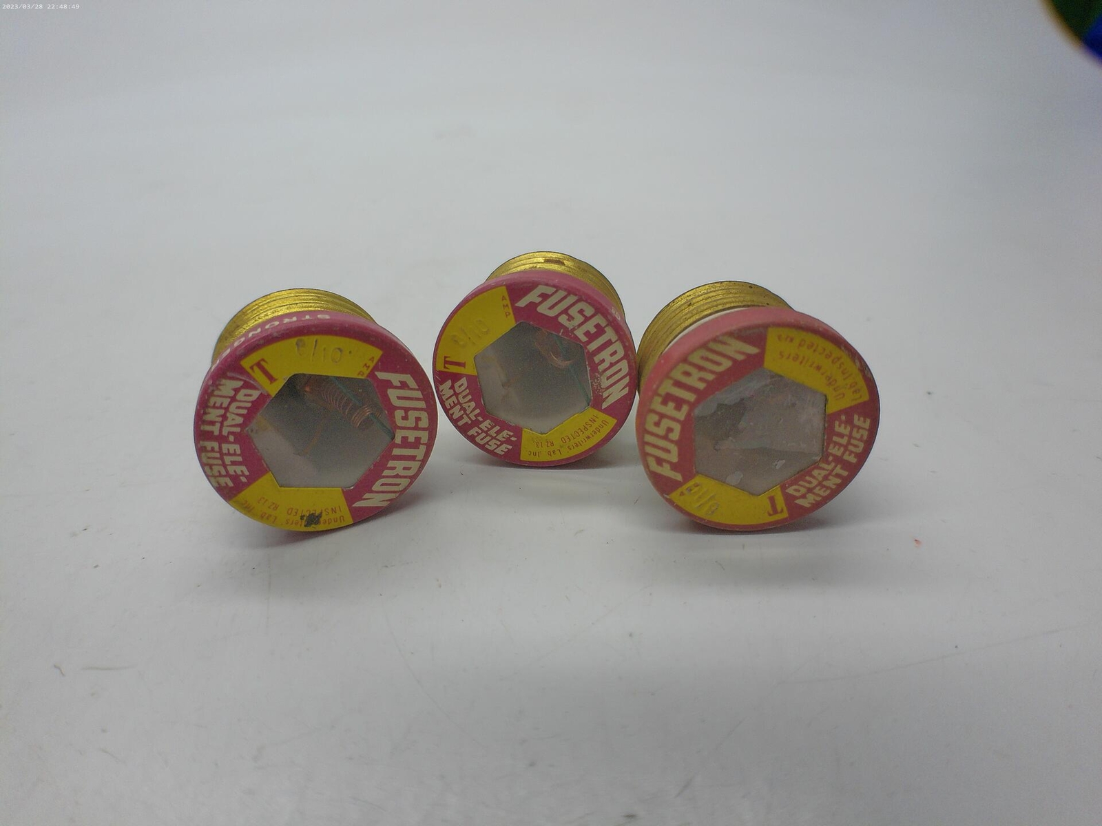 FUSETRON TYPE T 8/10AMP FUSE LOT OF 3 NSNP