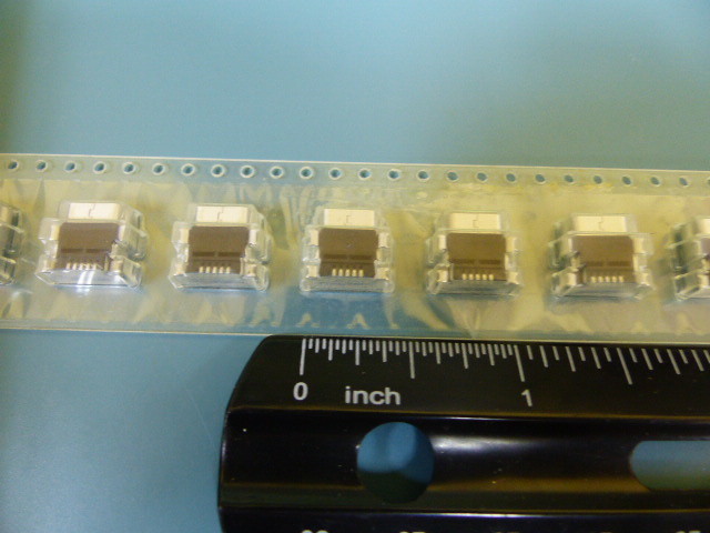 MOLEX 548190572 Qty of 22 per Lot Conn Mini USB Type B RCP 5 POS 0.8mm Solder R