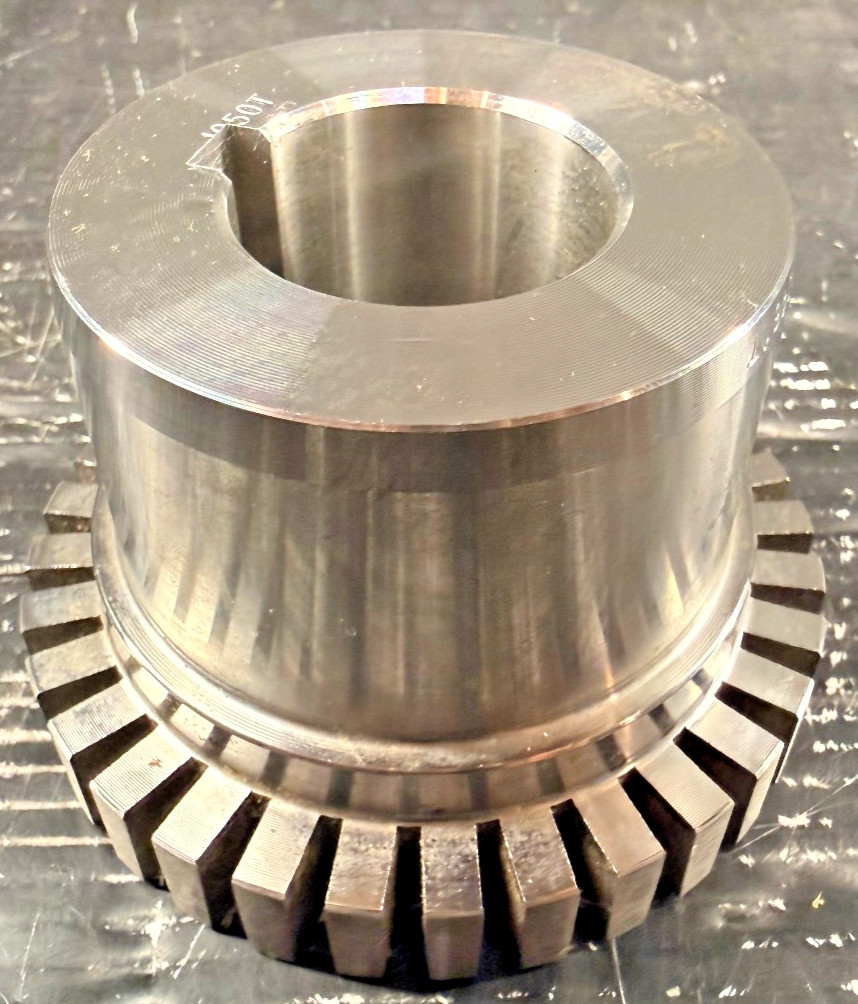 1 NEW FALK 1050T 704617 STEELFLEX COUPLING HUB NNB ***MAKE OFFER***