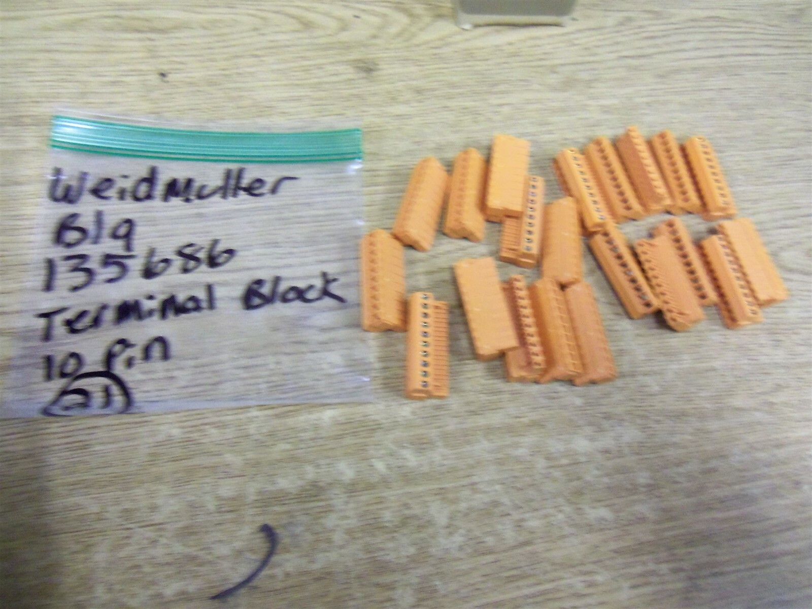NEW Weidmuller 135686 LIA Plugable Terminal Blocks, 10-Pin Lot of 21