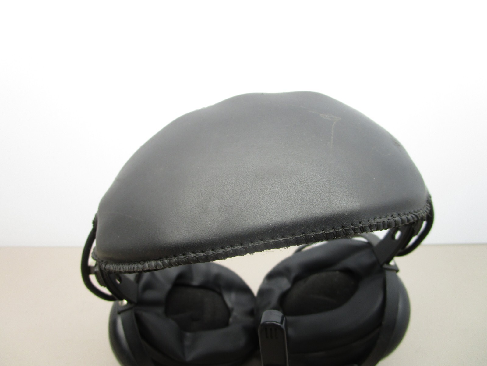 Motorola RMN4019A Medium Duty Radio Headset with PTT Over the Head