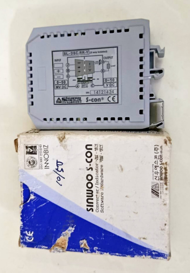 SINWOO S-CON SL-DSC-RR-Y 3-Way Isolated Controller Signal Converter NEW OPEN BOX