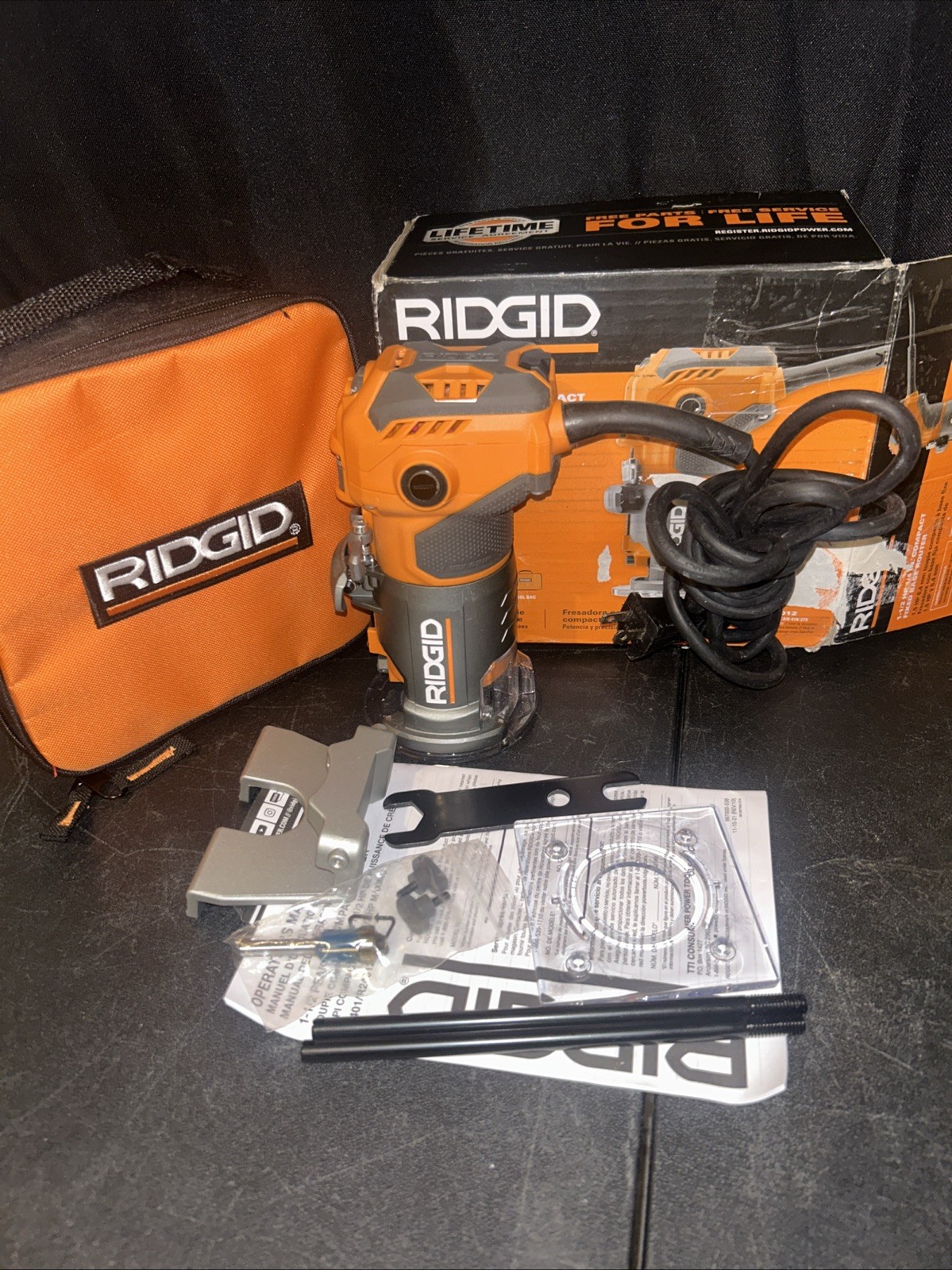 Ridgid R24012 1.5 HP 1/4 In. Corded Compact Fixed Base Router