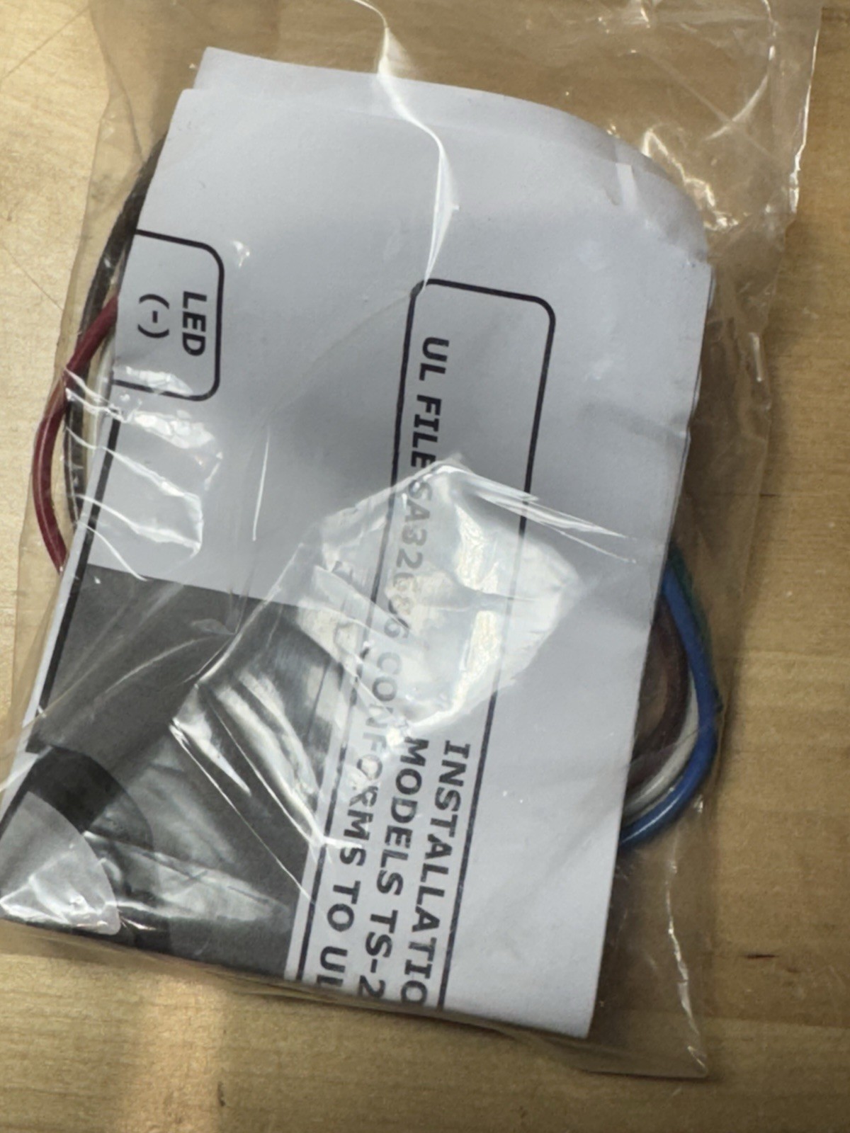 ALARM CONTROLS TS-2 PUSH BUTTON RTE (ILLUM) SPDT