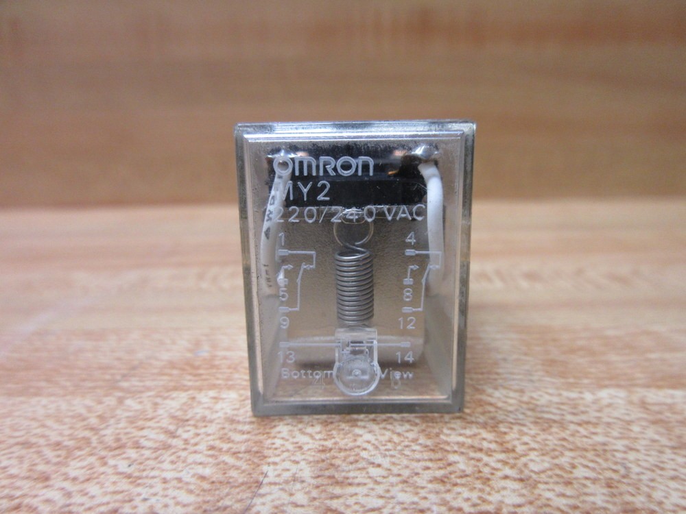 Omron MY2-220/240V AC Relay MY2-220/240VAC
