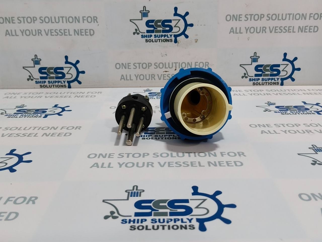 Marine W.T. Plug P12-3B 200-250VAC IP56 16/20A-9h
