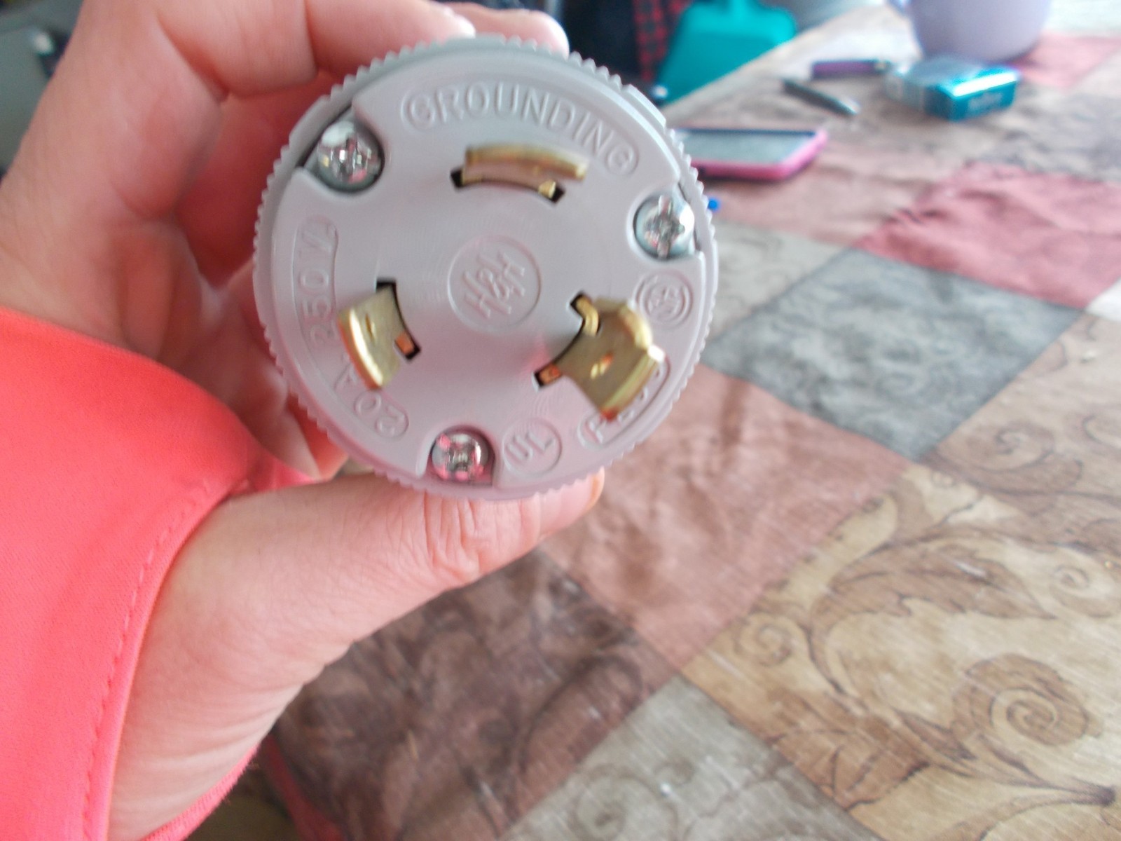 H&H Arrow Hart Grounding Plug 20A 250V *FREE SHIPPING*