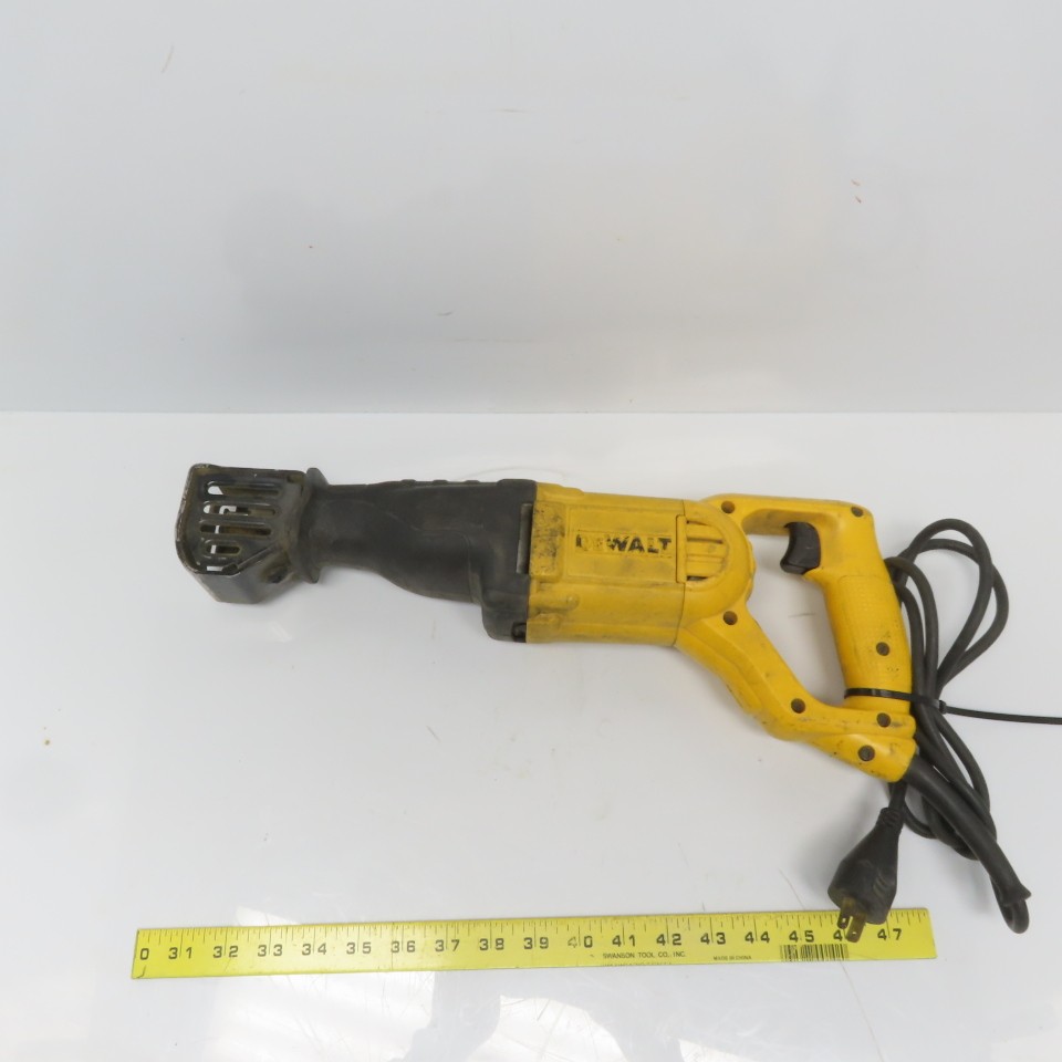 DeWalt DWE304 Reciprocating Saw 120V 10A Variable Speed 1-1/8″ Stroke