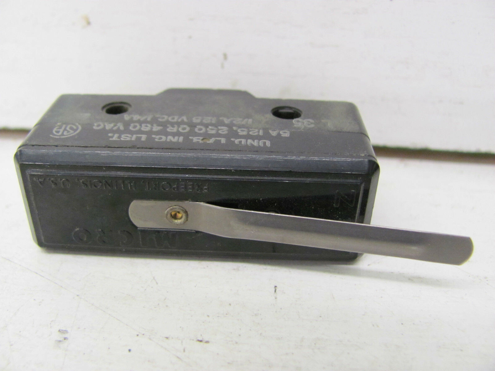 HONEYWELL MICRO LIMIT SWITCH BZ-2RL244-A2 480VAC 5A 125VDC NEW(OTHER)