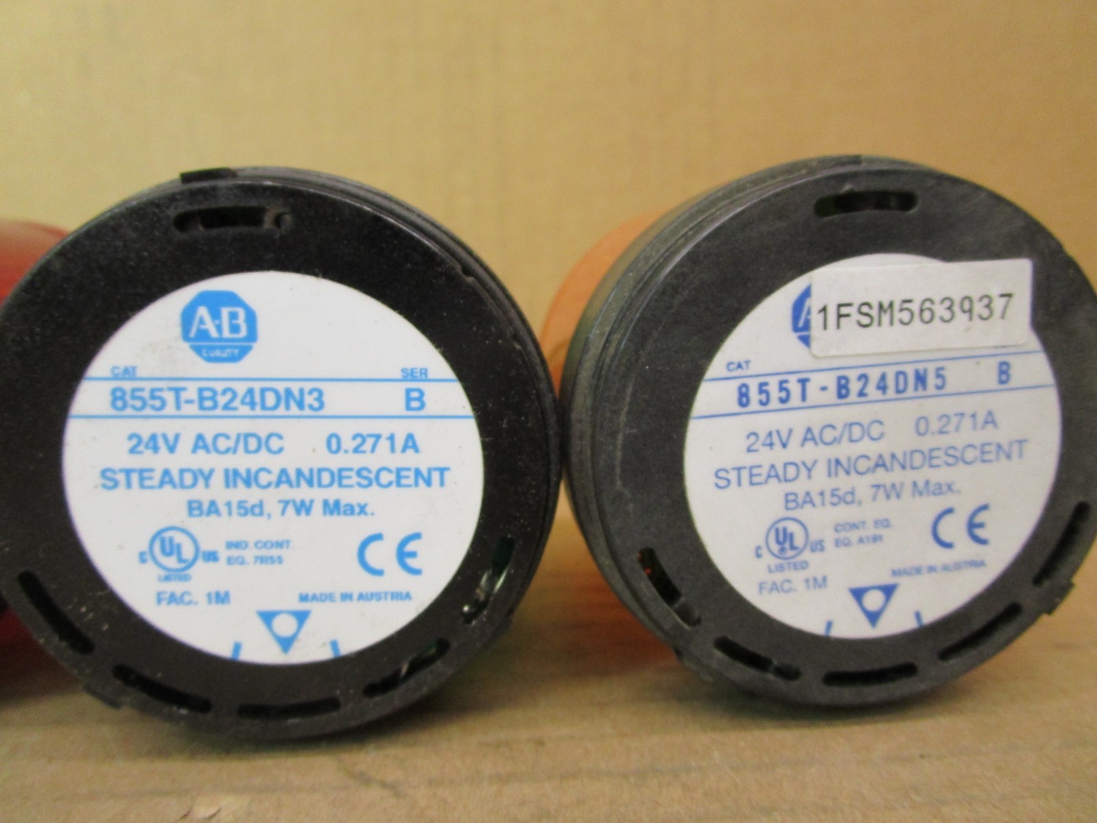 Allen-Bradley 855T-B24TA2 855T-B24TL6 855T-B24DN4 Light Stack 52079HM