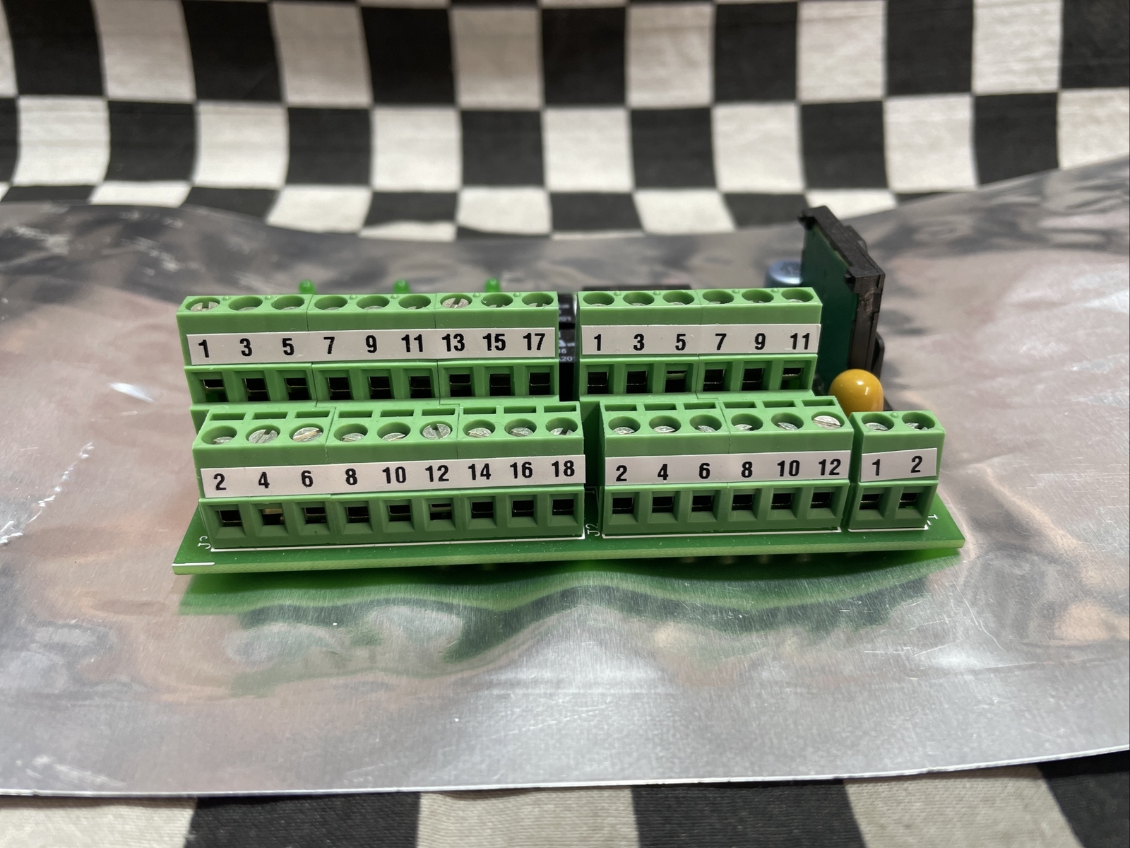 PHOENIX CONTACT CONTROL INPUT CFG +24V 17000904 6768745700.0008 SHIPSAMEDAY#J26