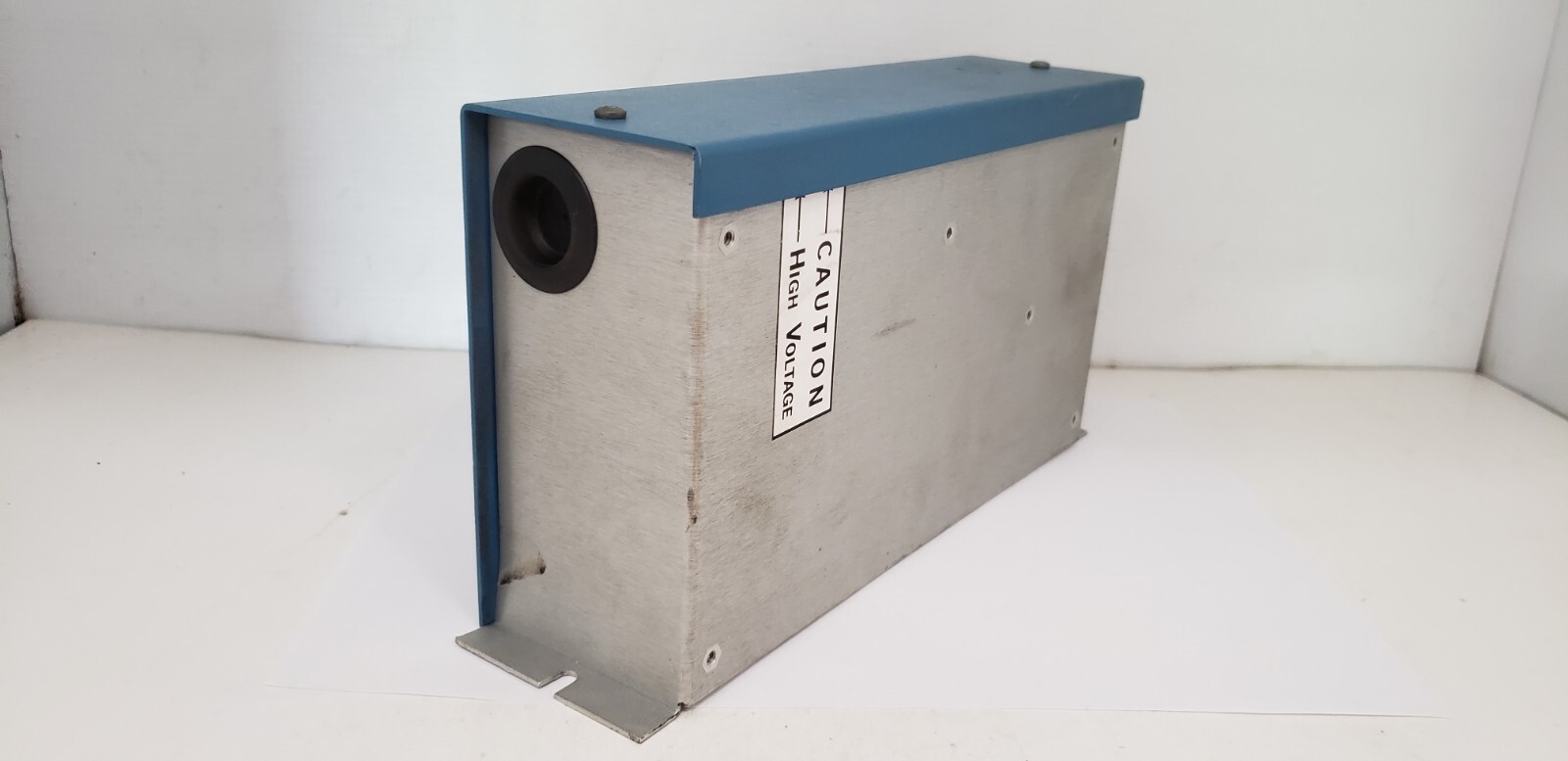 ACROMAG 1702-Z-U-1 SIGNAL ISOLATOR, IN:10-50mA, OUT:UNIVERSAL, 115VAC, NNB