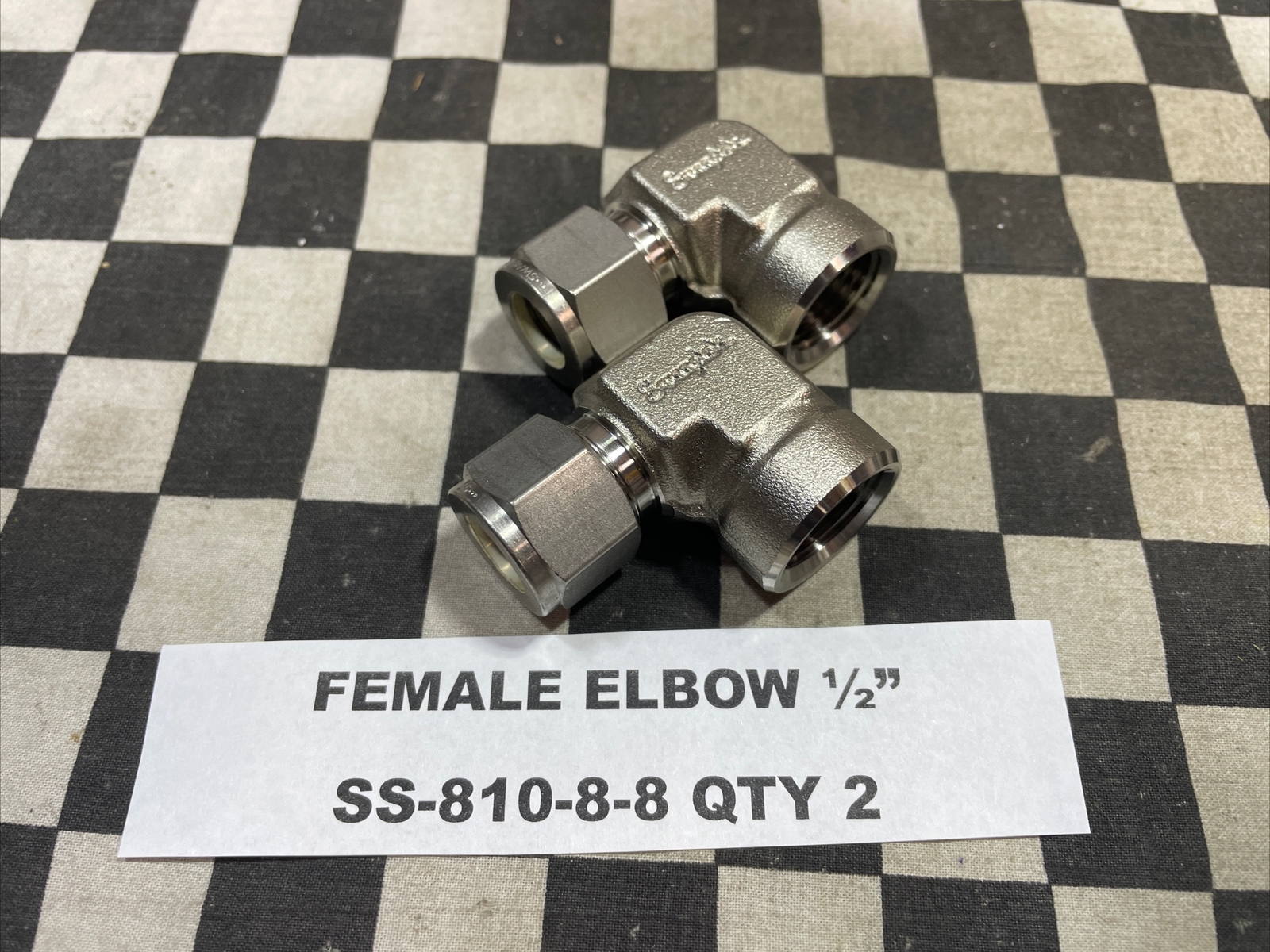 SWAGELOK SS-600-8-8, SS-810-8-8 , FEMALE ADAPTER 1/2″ FNPT, LOT OF 4#163915