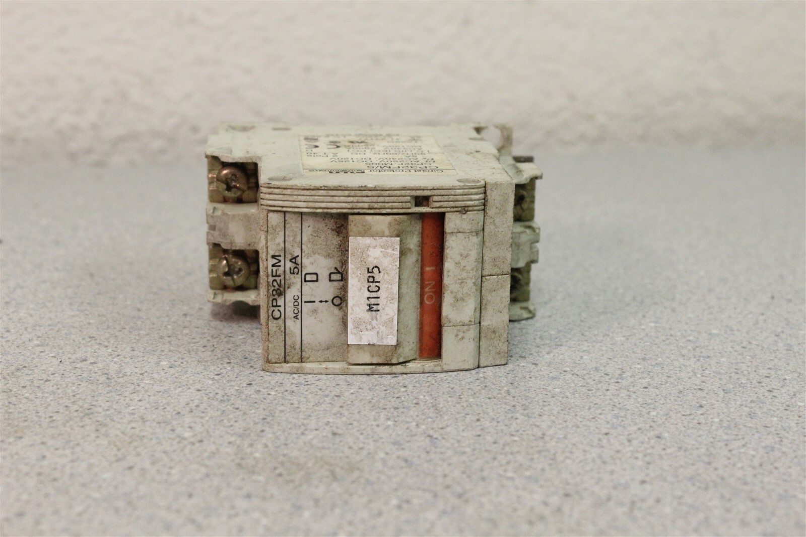Fuji Circuit Protector CP32FM/5A *FREE SHIPPING*